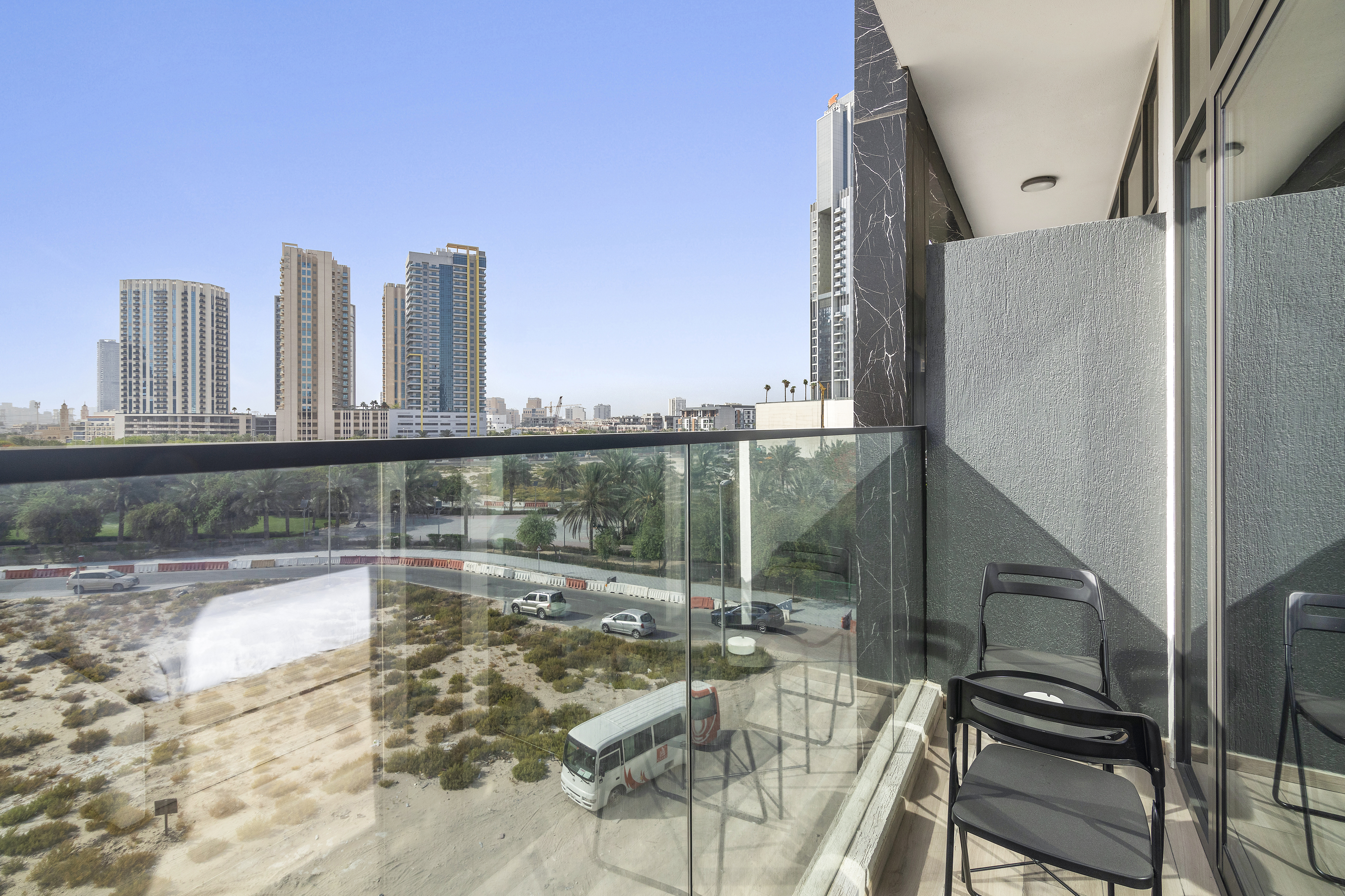 JVC | Nicholas Residences Studio | Free WiFi