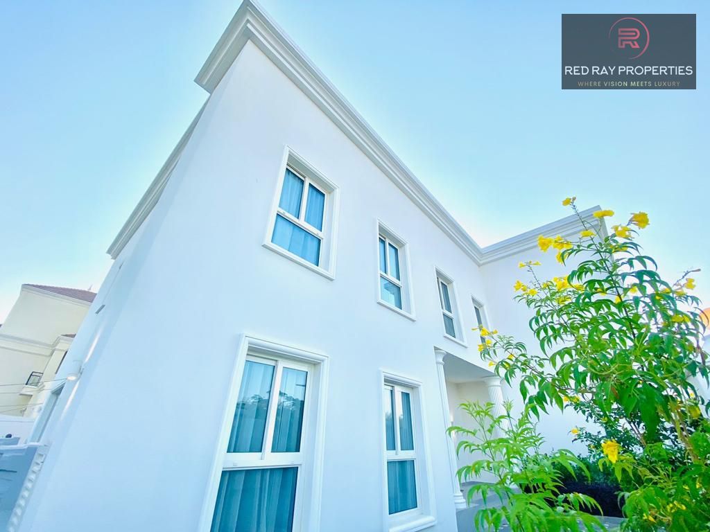 7bedroom Town house for Sale!!!
