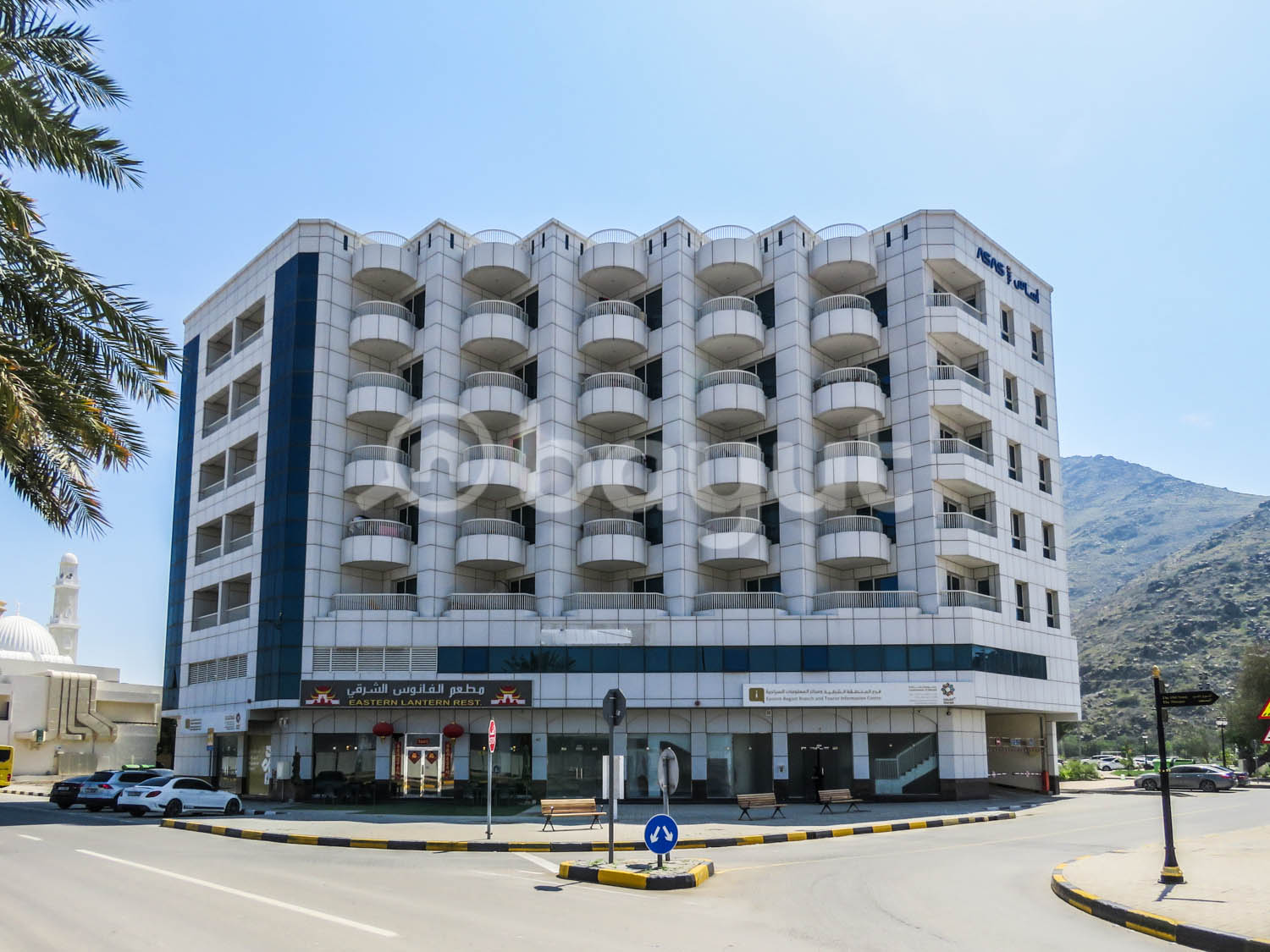 EXCLUSIVE OFFER FOR TWO BEDROOM FLATS - TASNEEM BUILDING - KHORFAKKAN
