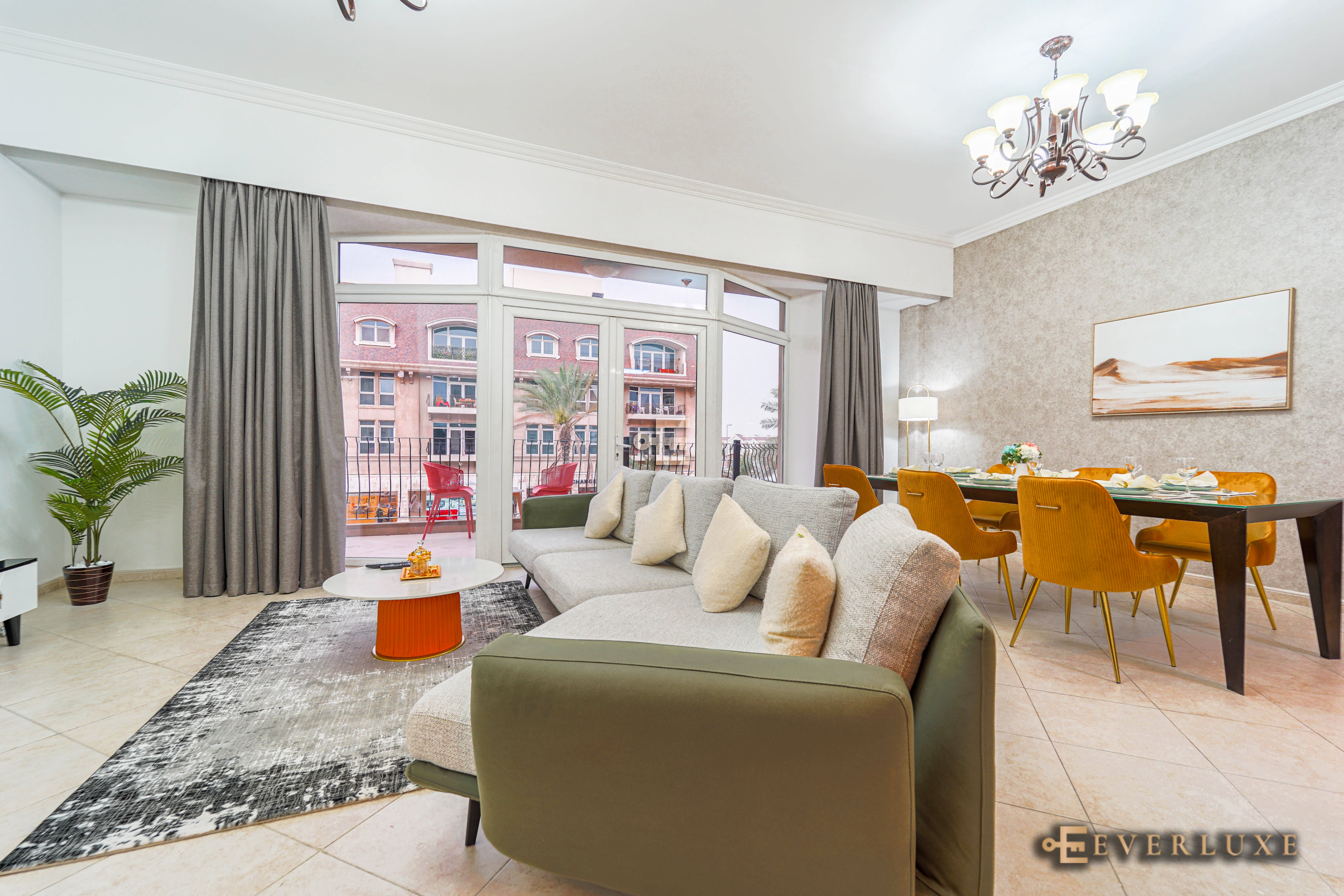 Everluxe|Spacious 2 bedroom Apartment in Mirdif| Weekly