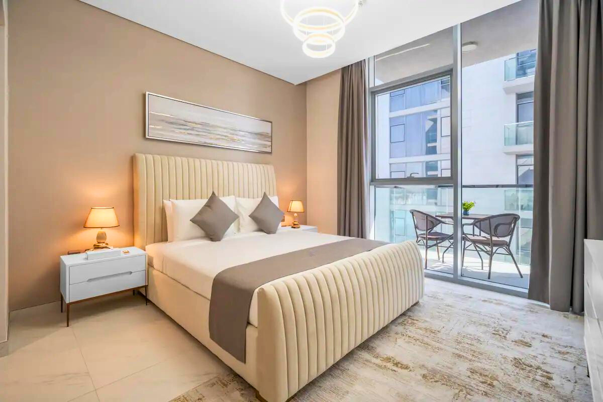 Modern Furnished 1BHK in District 1 with City and Water Views