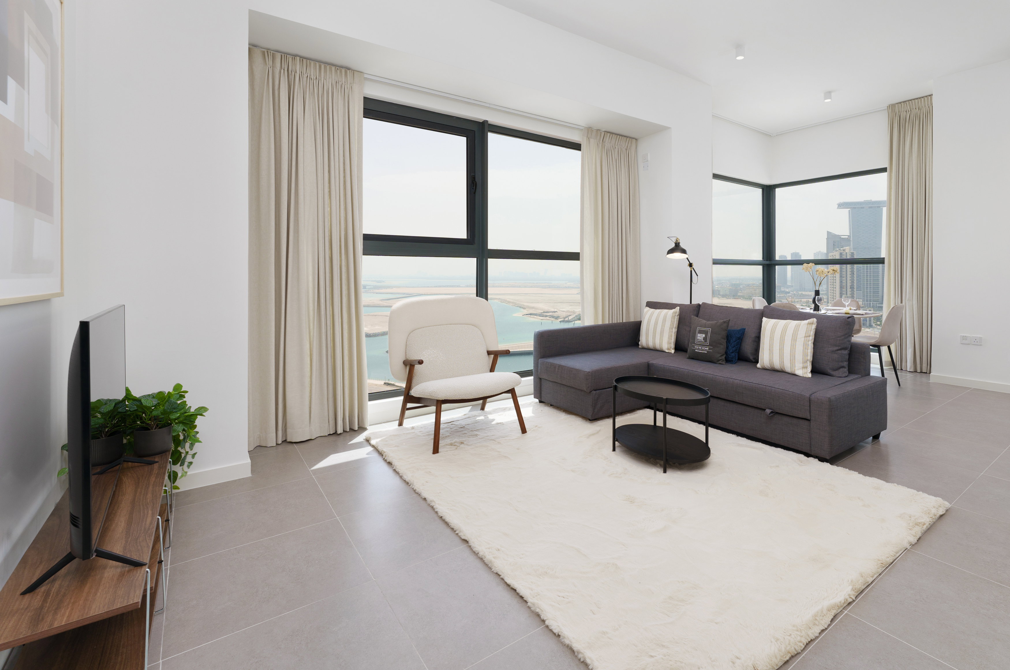 Modern & Panoramic Sea View Apt on Al Reem Island