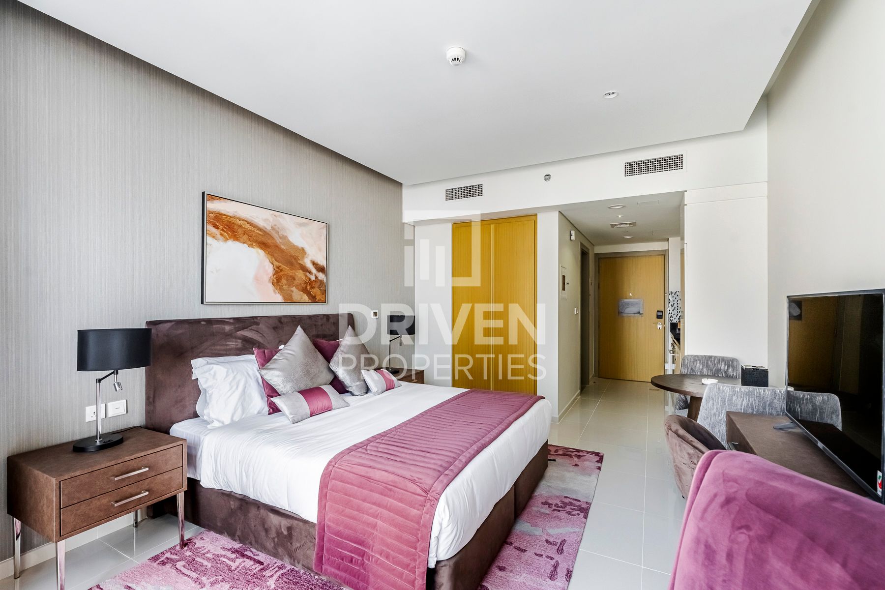 Stylish Fully Furnished Studio | Vibrant Location