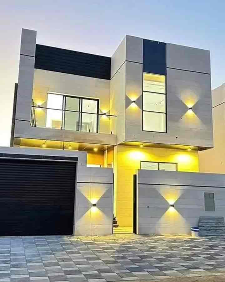 For rent, a villa with first tenant, central air conditioning, in Al Bahia area. It consists of 5 rooms, a living room, a hall, a courtyard, and a maid's room. The price is 120 thousand.