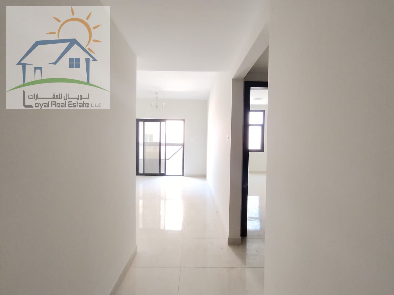 1400 SQFT 2 BEDROOM WITH 2 WASHROOMS CENTRAL A. C BALCONY