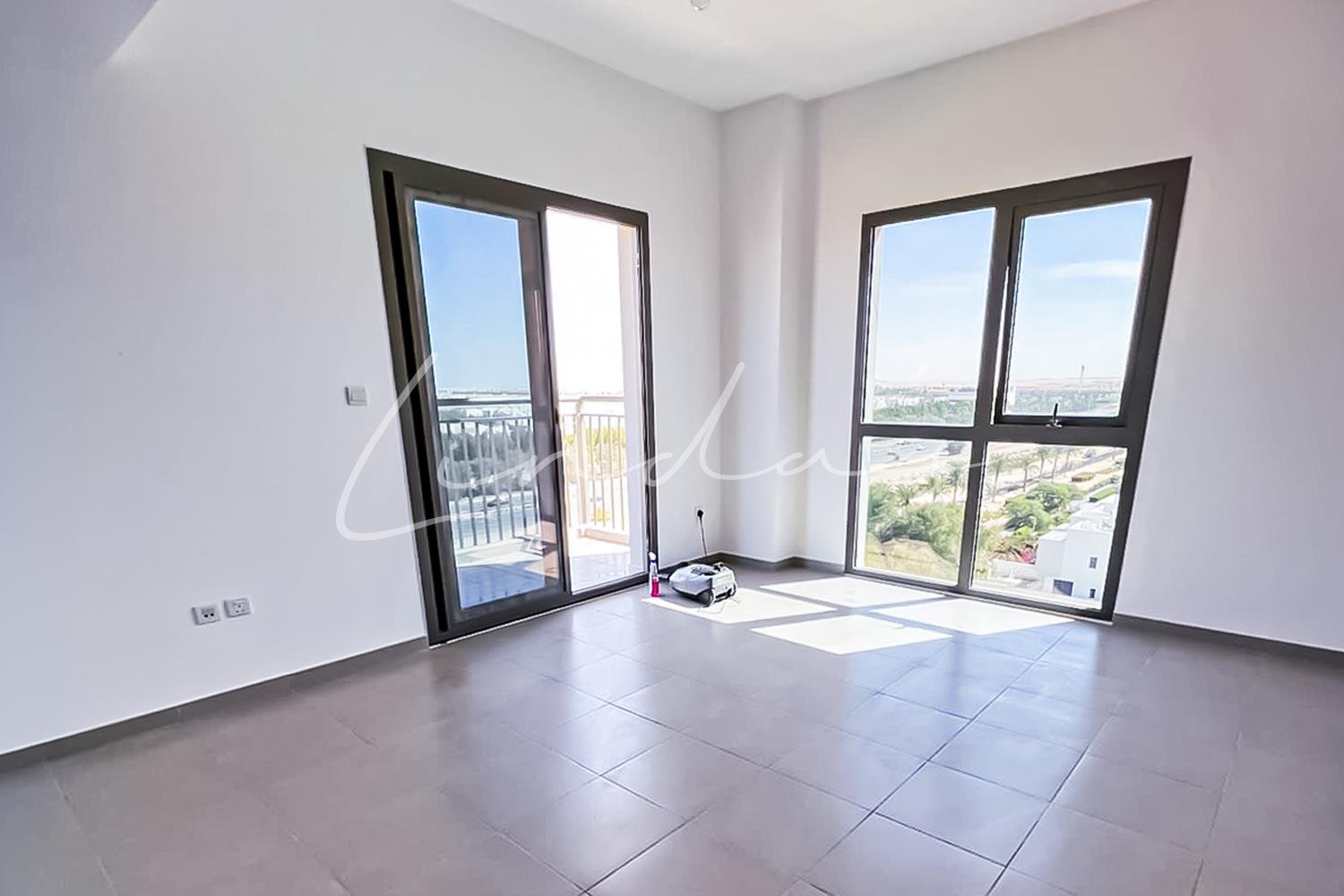apartment card