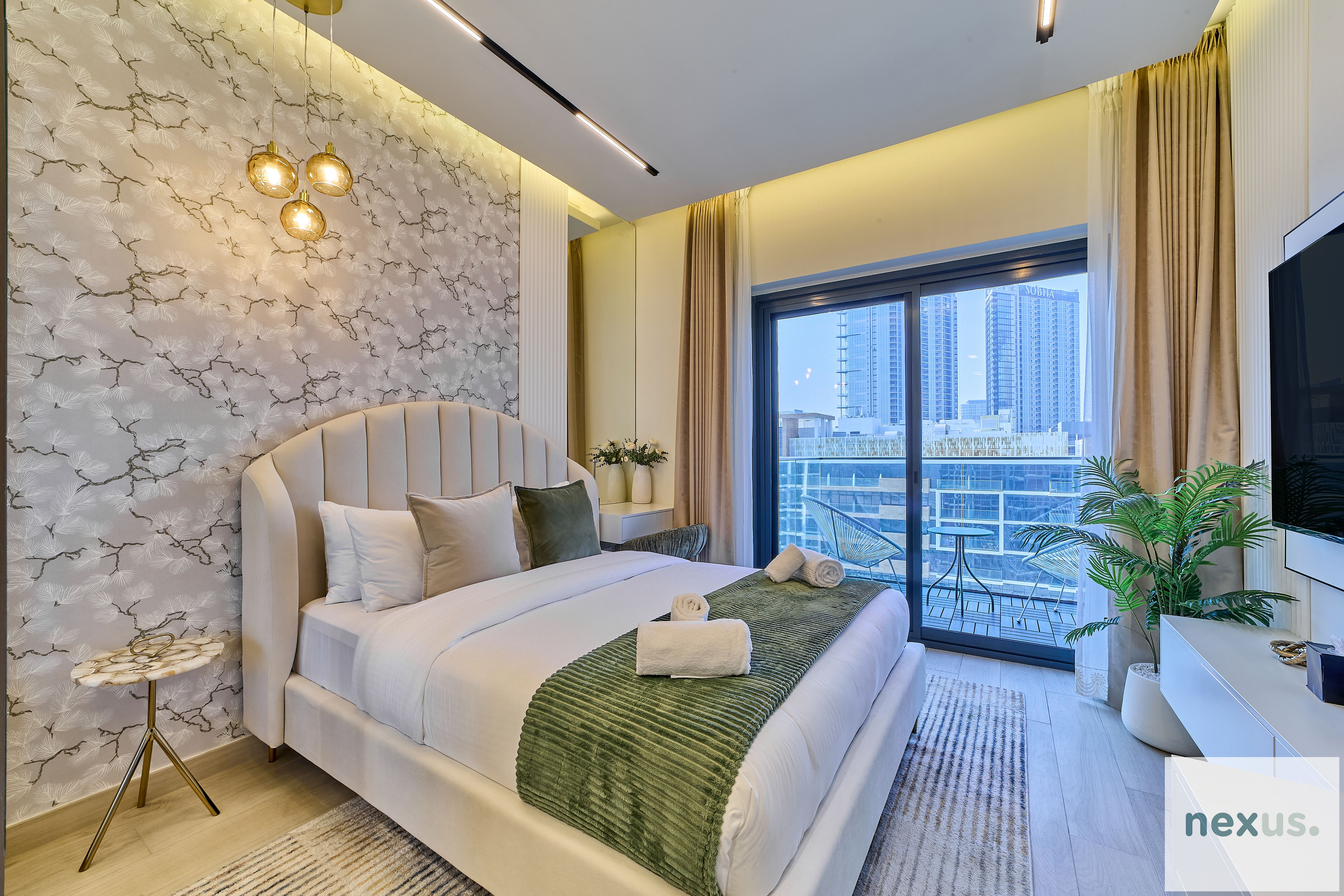 Upgraded Studio | High Floor | Boulevard View