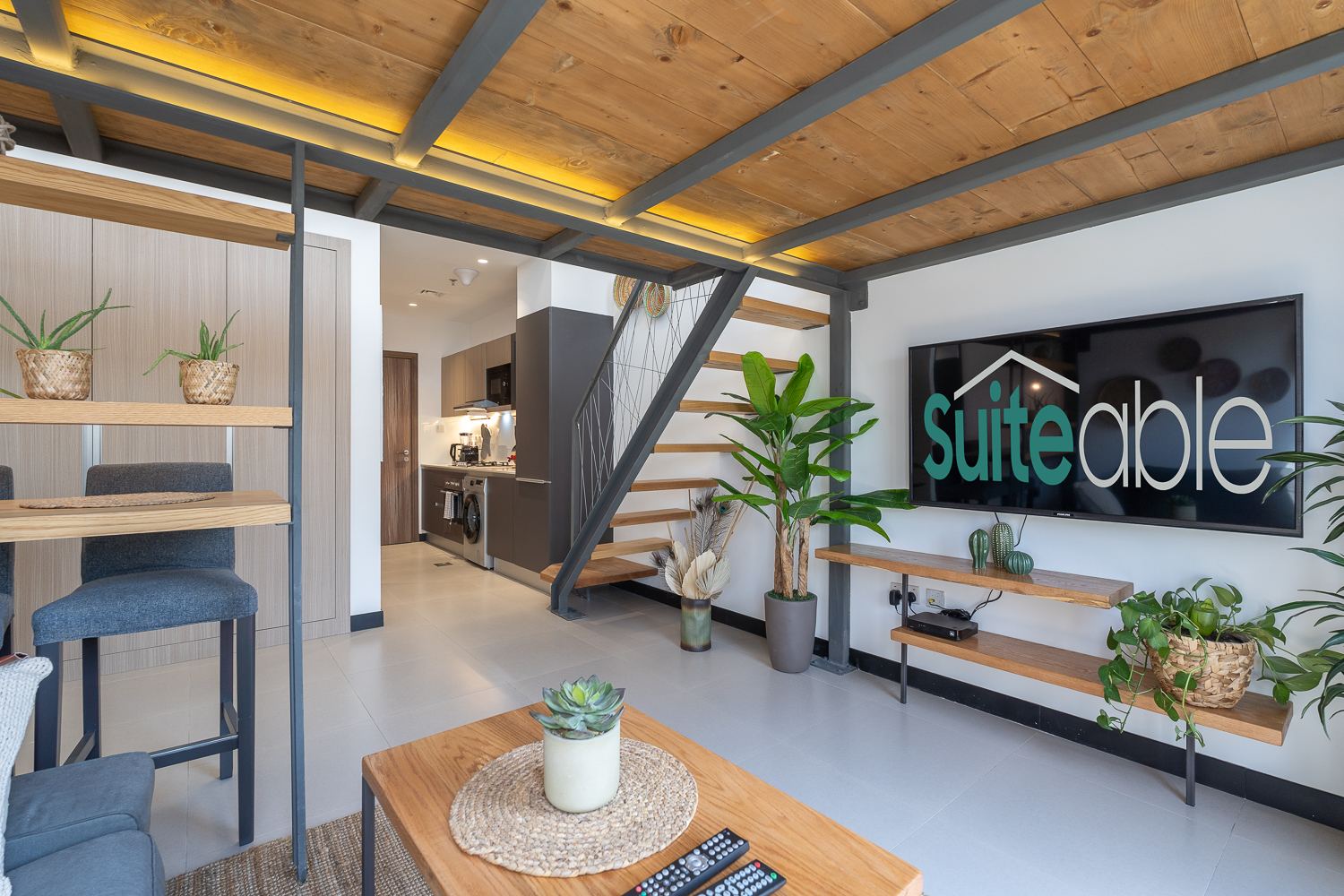 Spacious Loft Studio | Work & Play | Kids Area | Bills Included