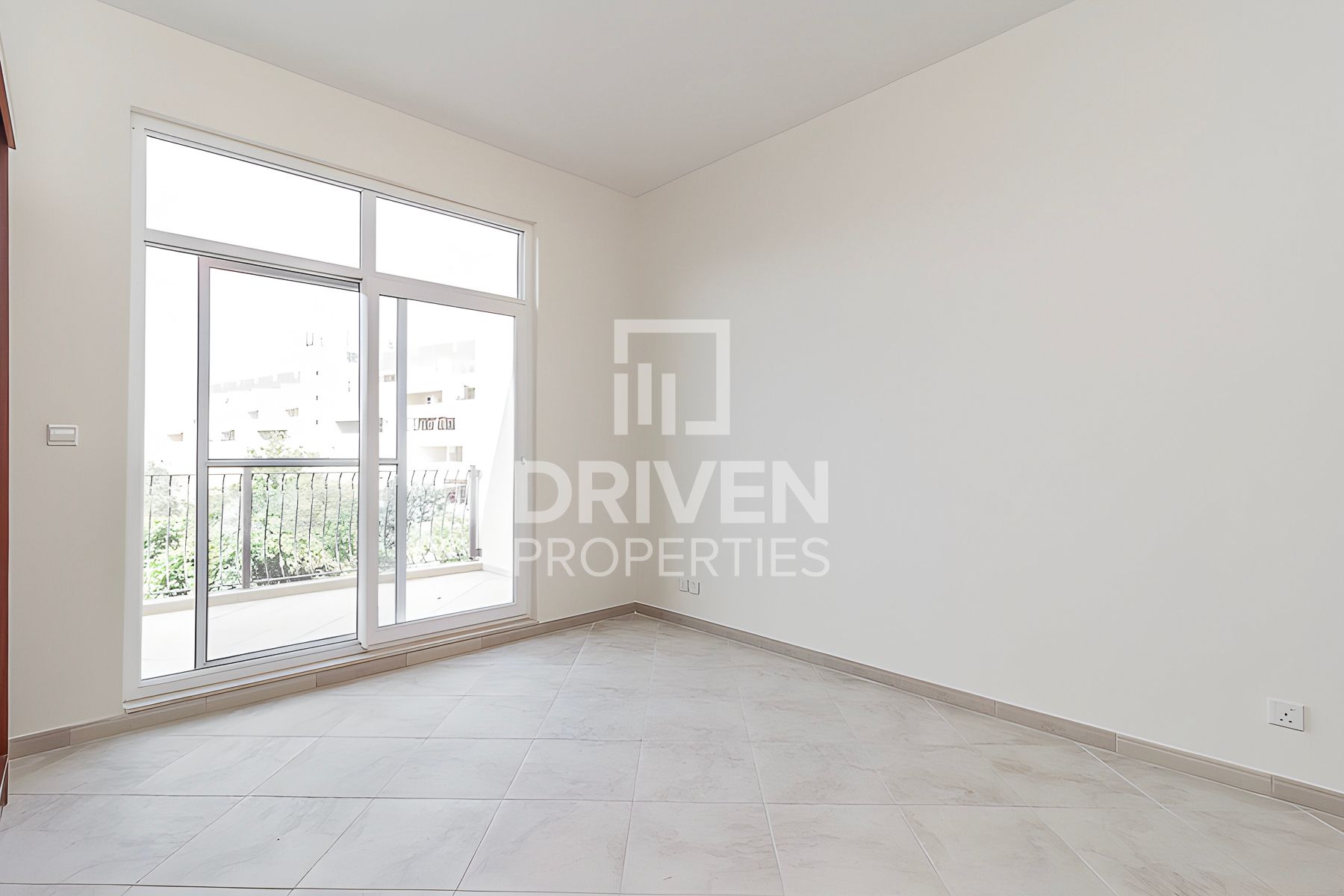 Garden View and Bright Unit | Best Price