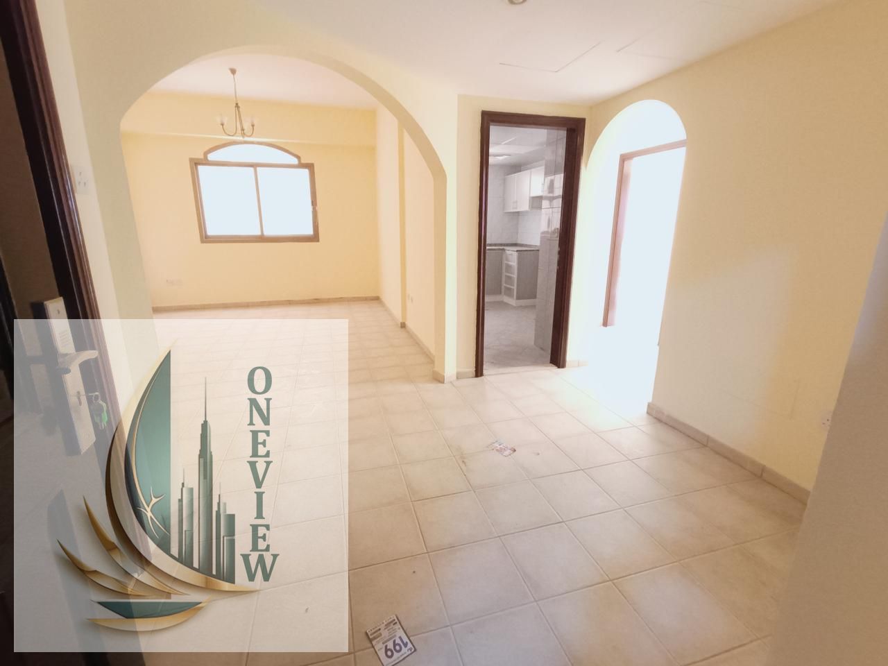 Offer price family building central ac and gass with balcony 2 bhk Rent 33k Nearby park