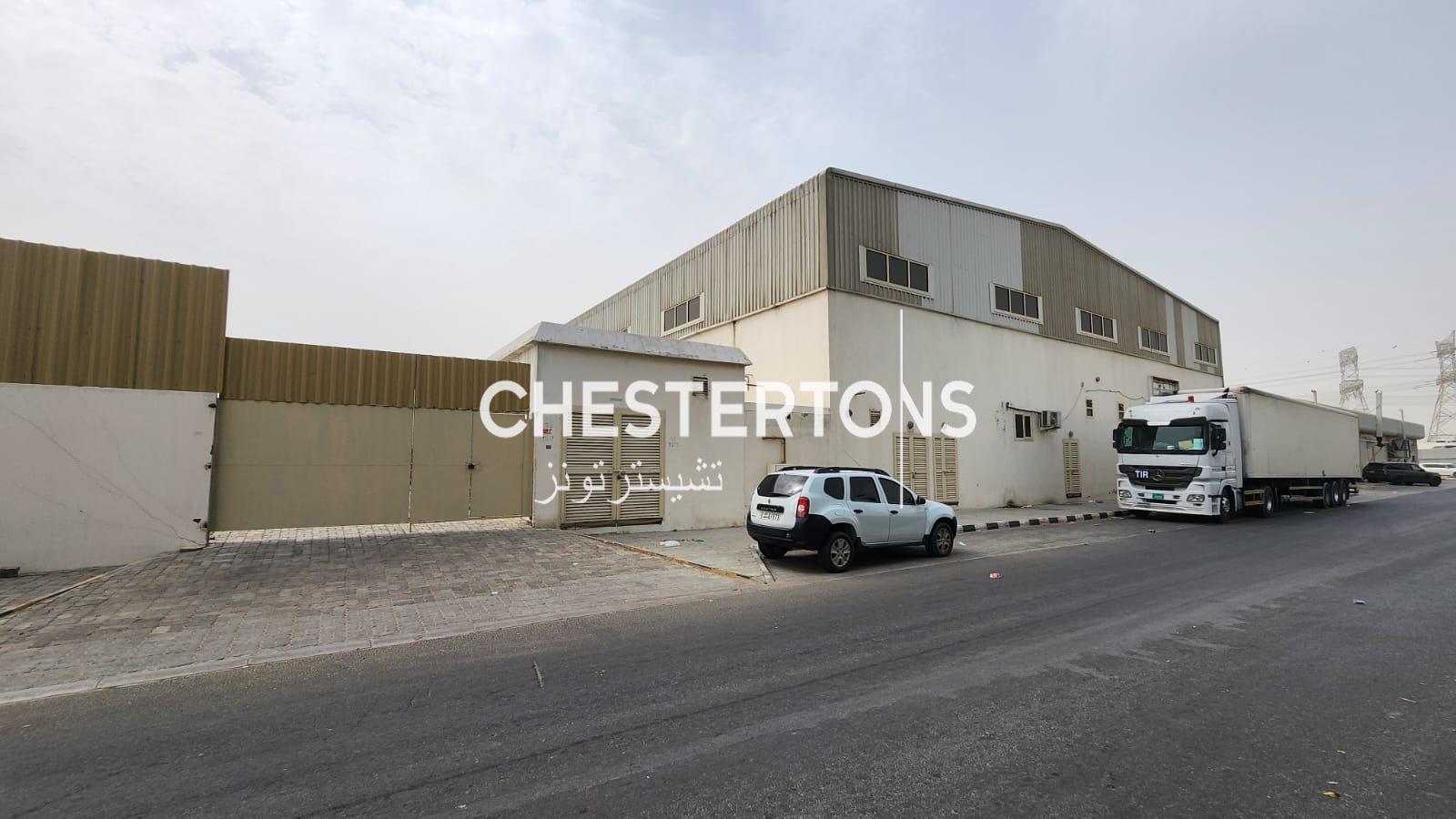 Over 350 KW | Cold storage | Loading area