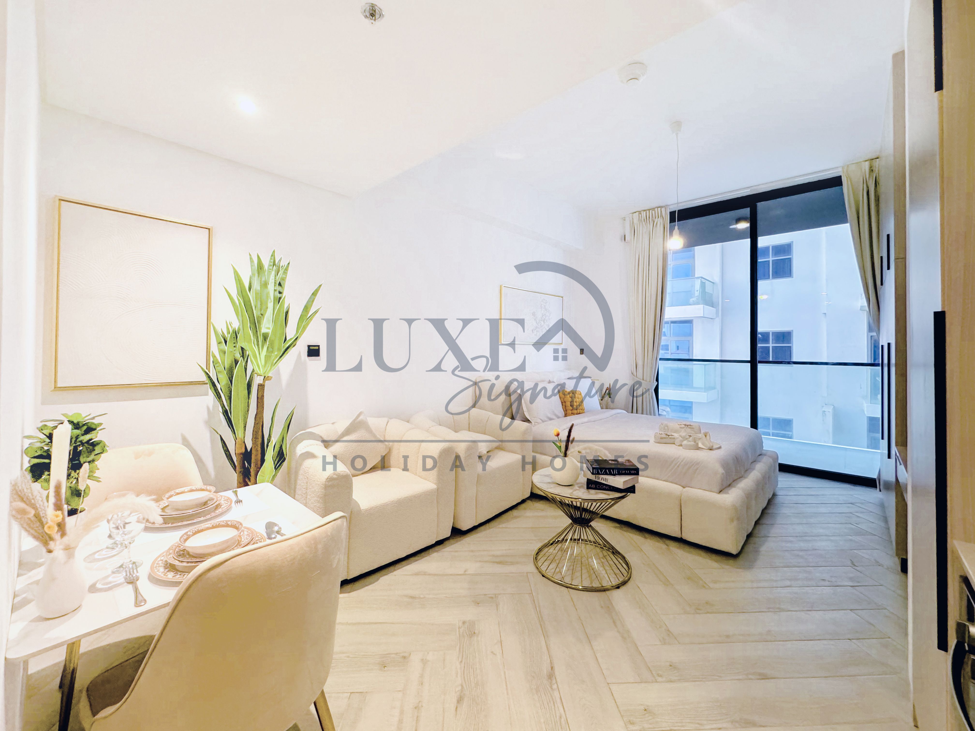 CHIC STUDIO || BRAND NEW || READY TO MOVE IN