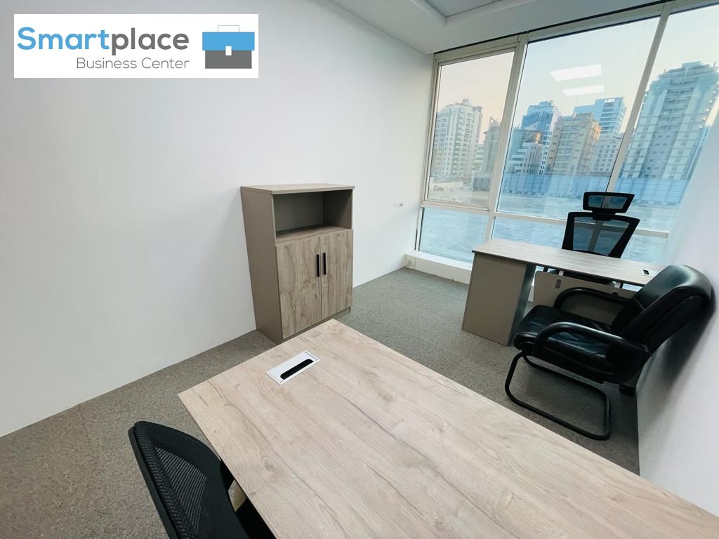 CHILLER FREE ! FITTED OFFICE ! HUGE SPACE / WITH WINDOW