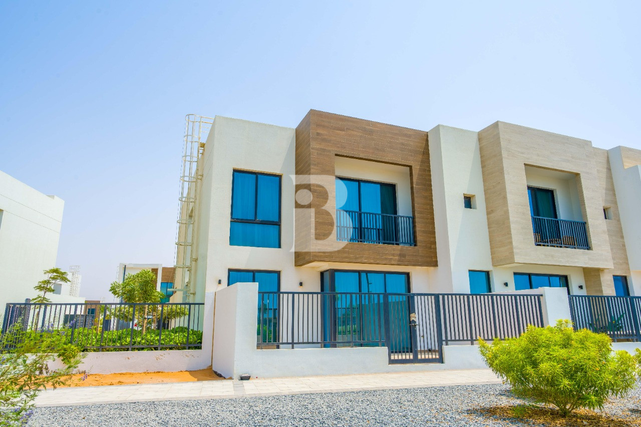 Fully Furnished | 3BR | Beach Access