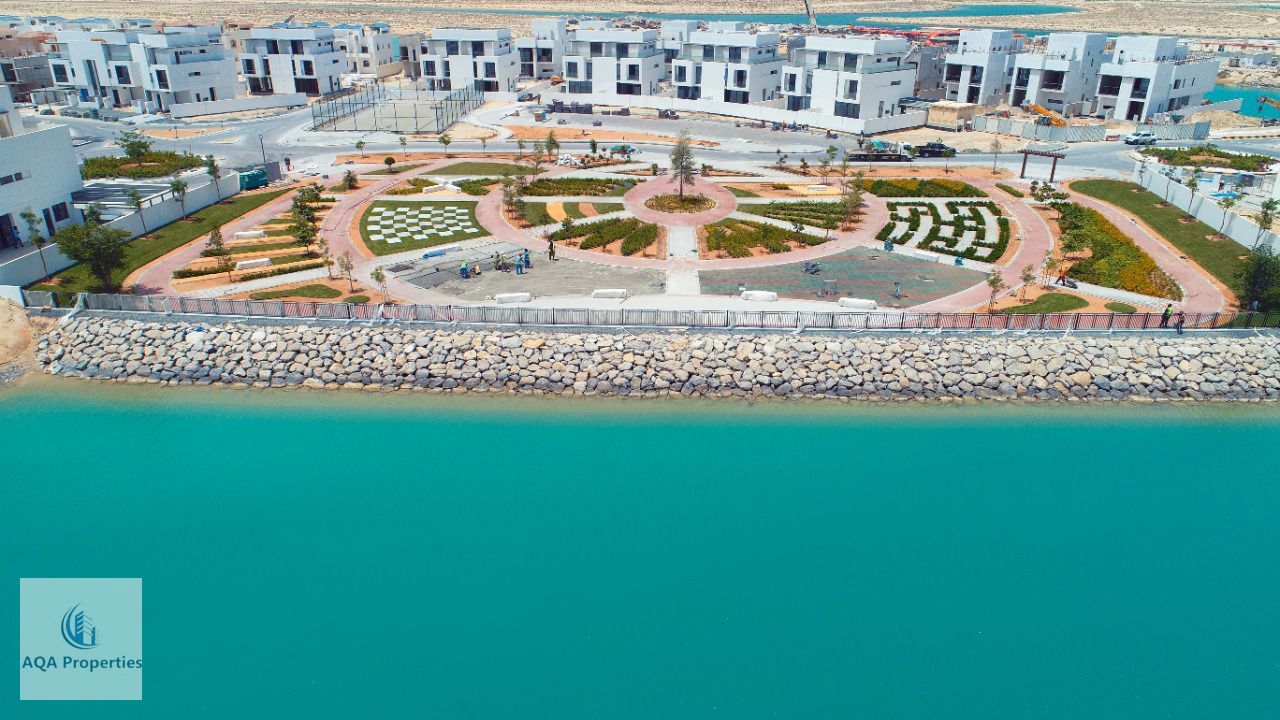 READY NOW | HIGH RENTED | WATERFRONT | INVESTMENT | 5 BEDS