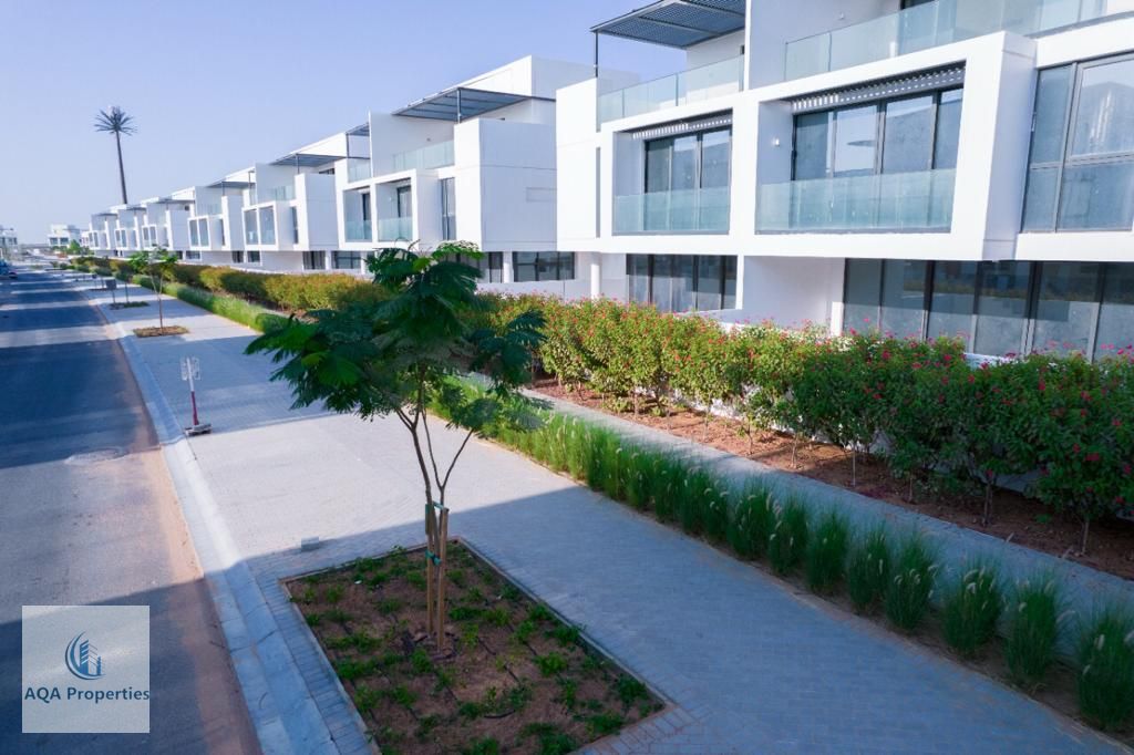 READY NOW | WATERFRONT | INVESTMENT | EASY PAYMENT PLAN