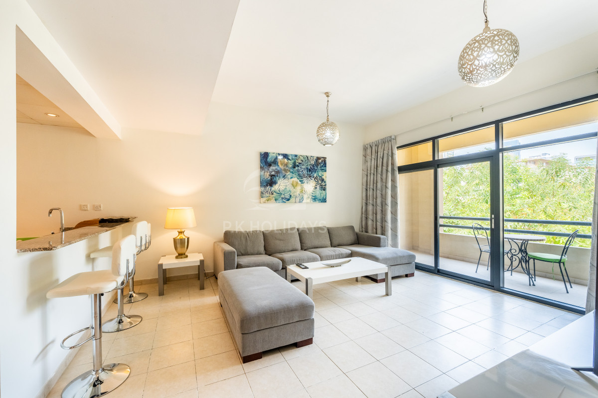 apartment card