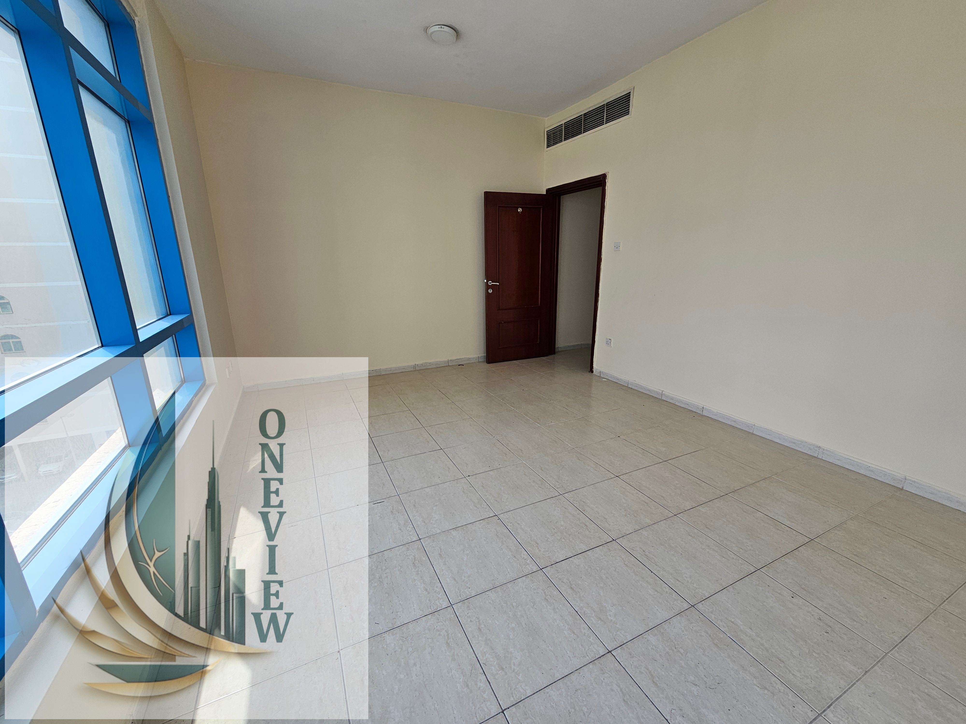 NO DEPOSIT SPACIOUS FLAT 1BHK Rent Only 30k Family Building Nearby King Fasil Street