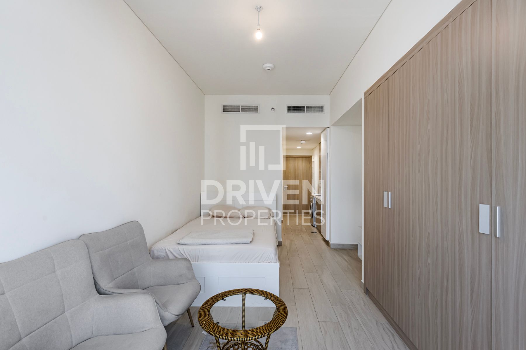 Ready to Move in | Furnished | Pool View