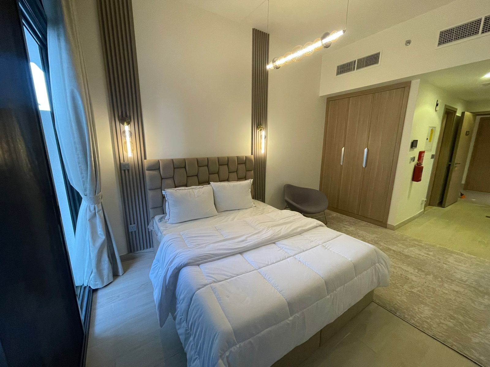 Elegant Fully Furnished Studio