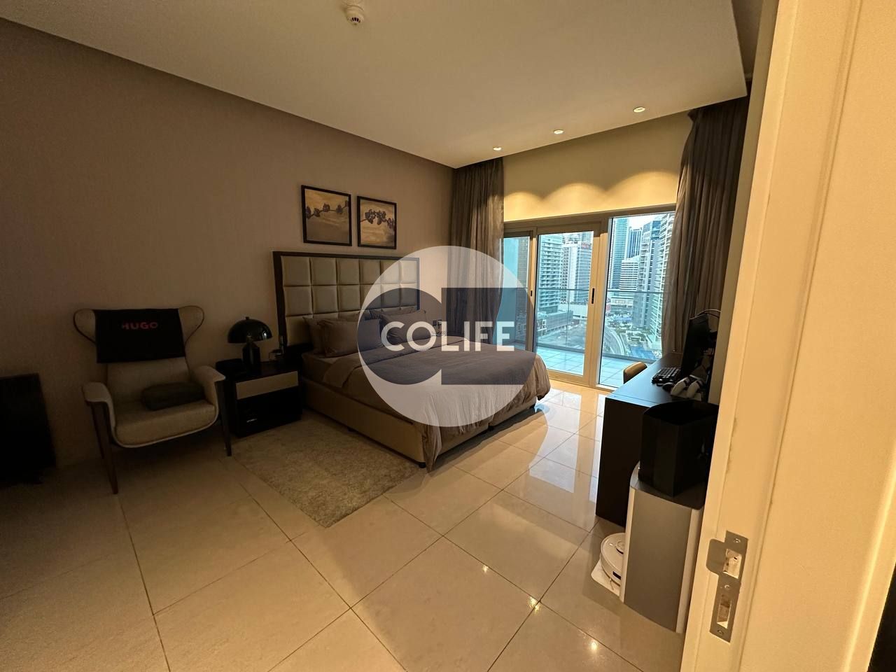 apartment card
