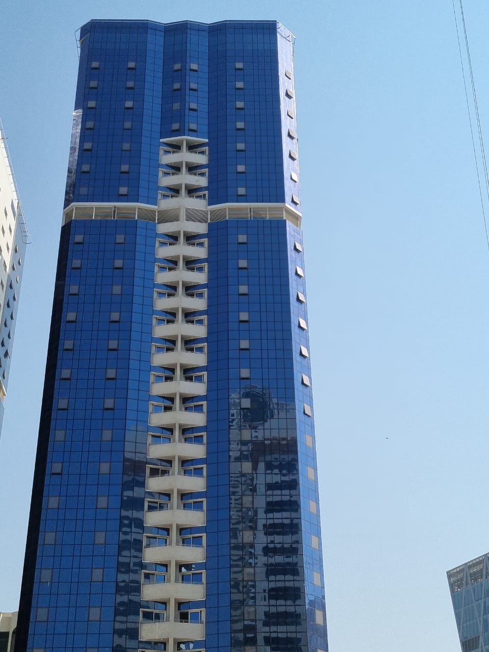 BRAND NEW BUILDING 1 BR HALL APARTMENT AVAILABLE FOR RENT 34K,36K 37K 1 MONTH FREE READY POSITION ONLY FOR FAMILIES BEHIND SHARJAH PALACE HOTEL TAAWUN