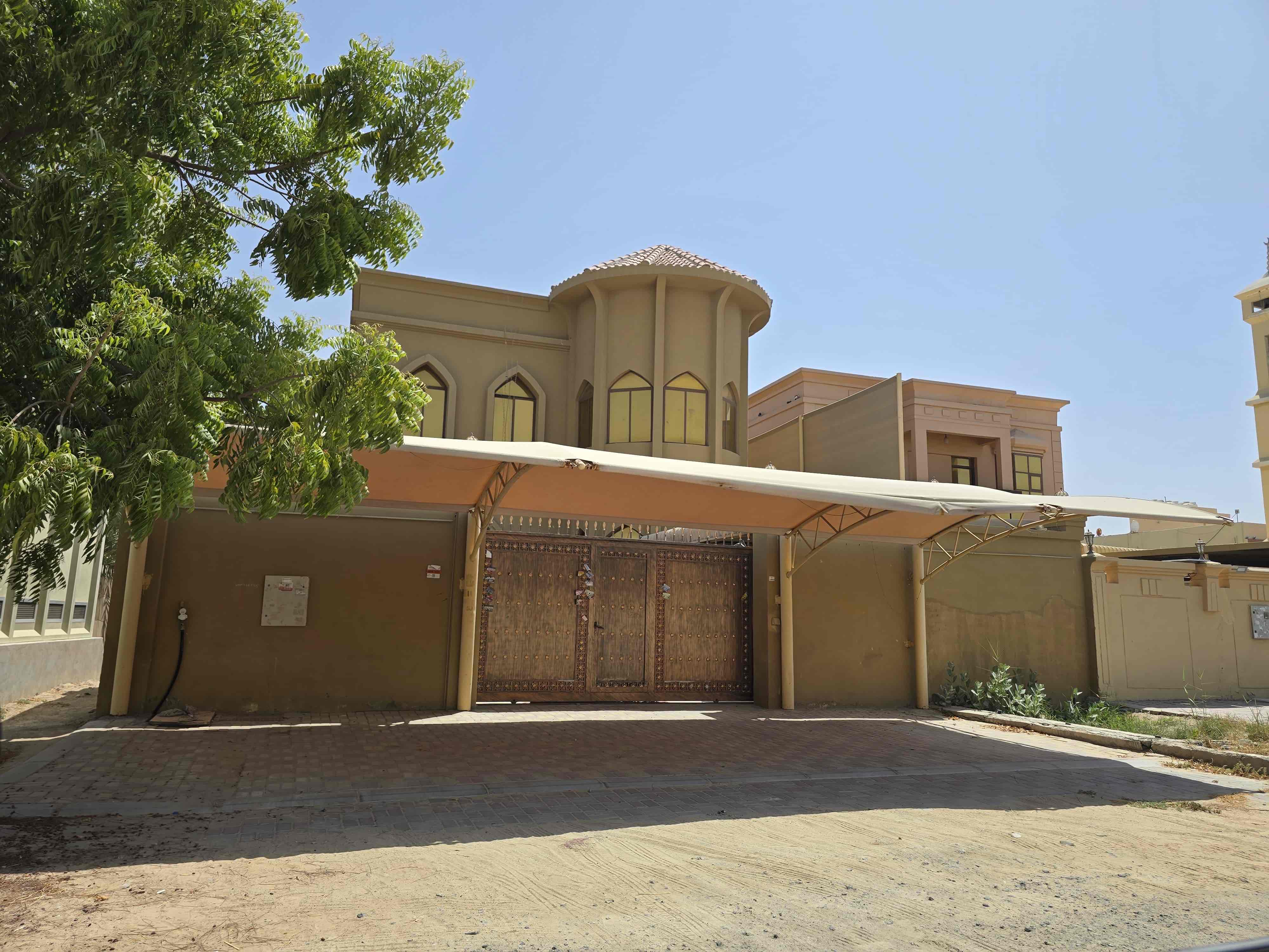 Fully furnished duplex villa with highest desire for rent in Rawda 3 Ajman. It has a great location and connectivity. The villa consists of 6 master bedrooms all with big en-suite bathrooms. A large family room on the ground floor. A large and fully equip