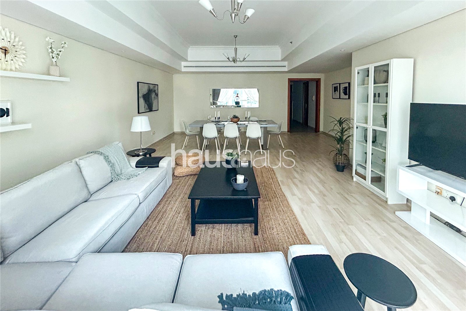 apartment card