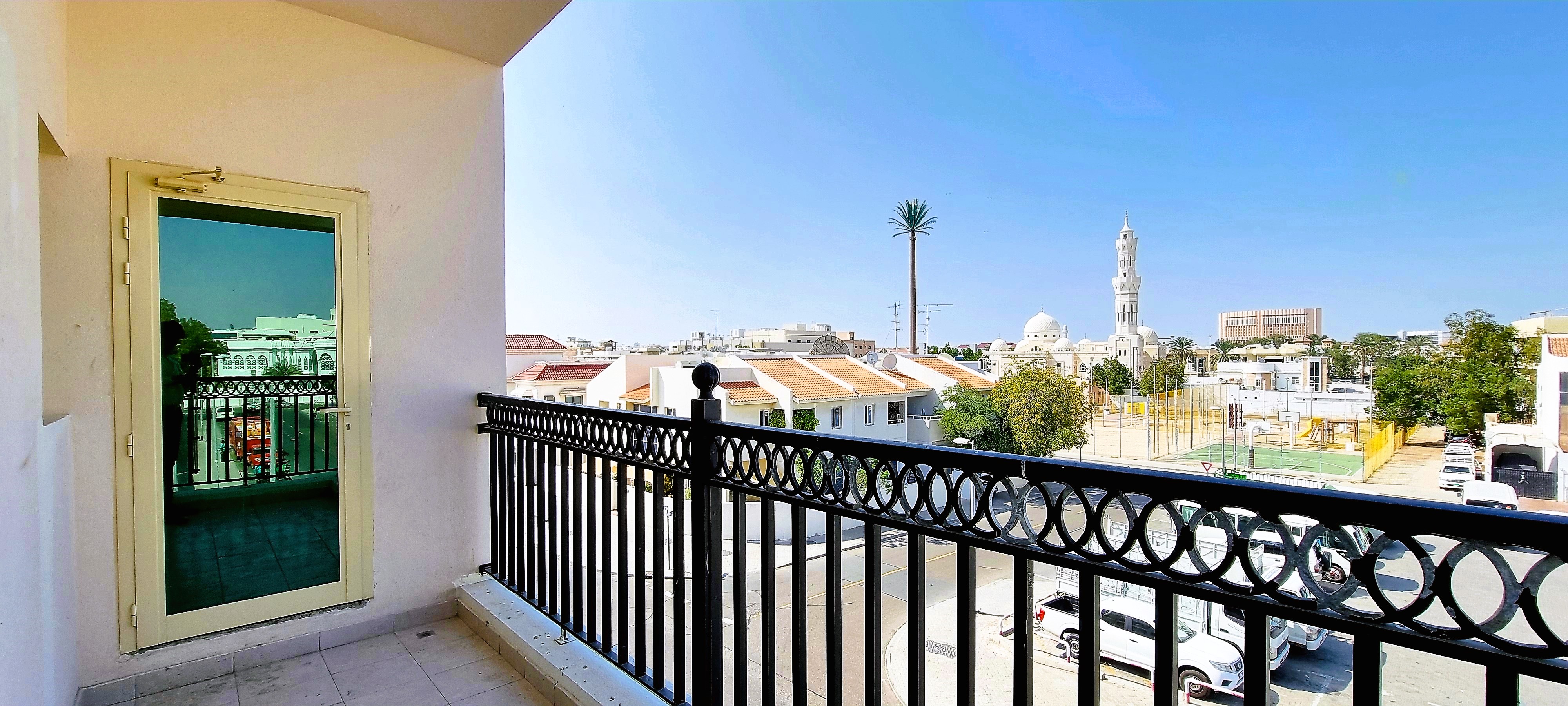 FRONT FACING | 2 BHK | OPP LULU CENTER | MUTEENA DEIRA
