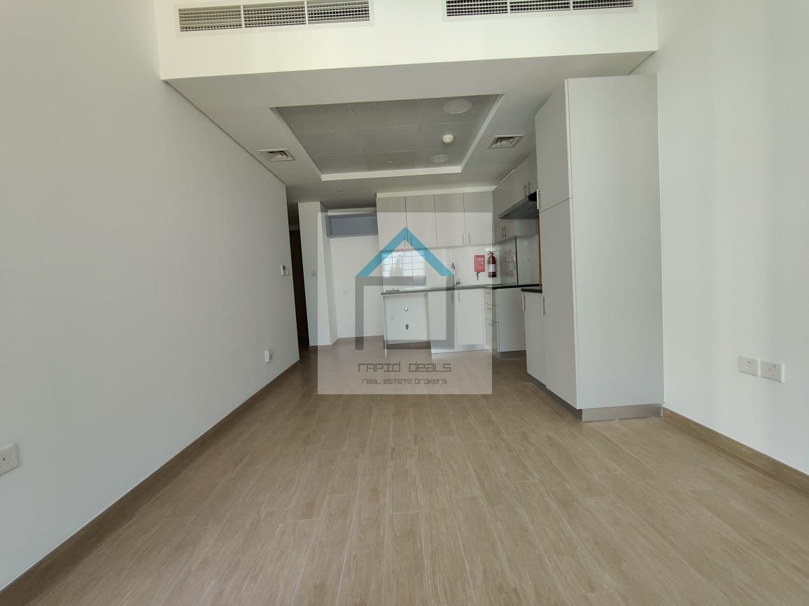 2BR Apartment | Vacant | Close to Metro