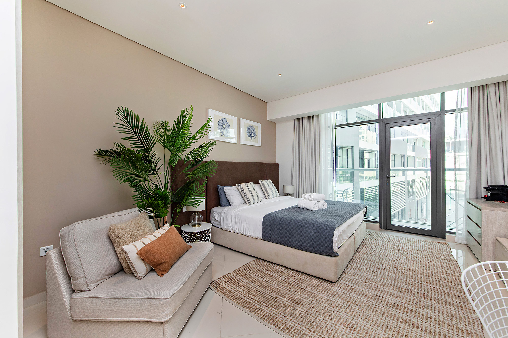 Hot Offer Modern And Cozy Studio | Seven Palm Prime Location