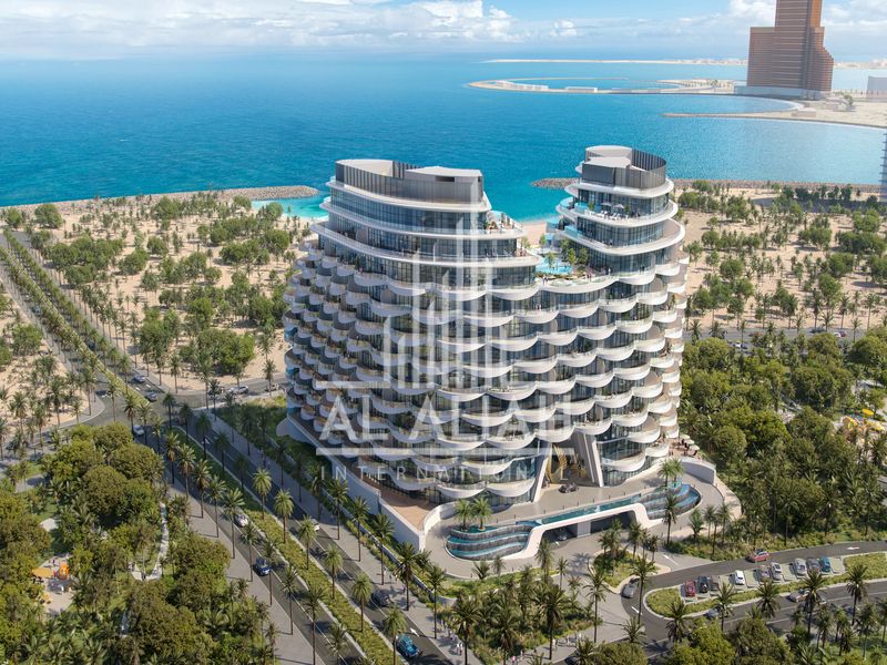 Luxurious 2 Bedroom for sale with Sea View