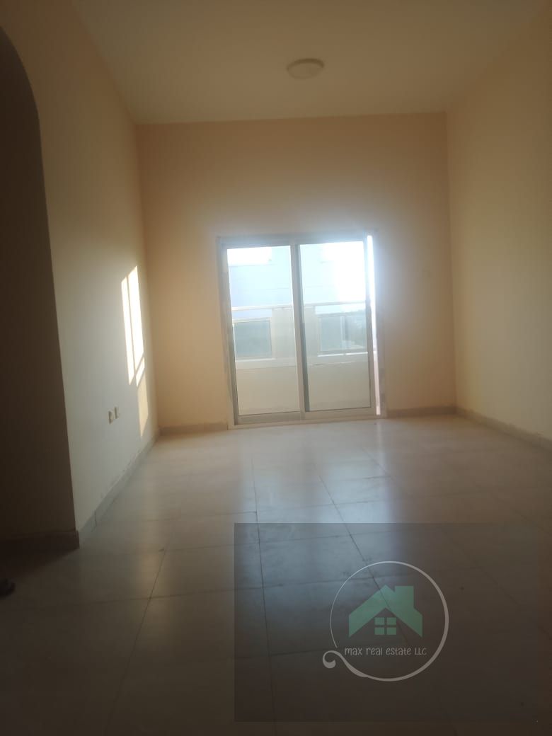 2 rooms, 2 bathrooms, kitchen, balcony, Ajman, Al Nuaimiya, 1 central air conditioning, close to all services, close to the Sharjah and Dubai exit, cl