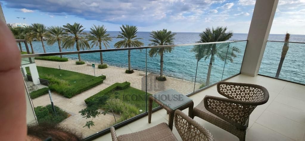 Beach View Villa Fully Furnished Vacant on Transfer