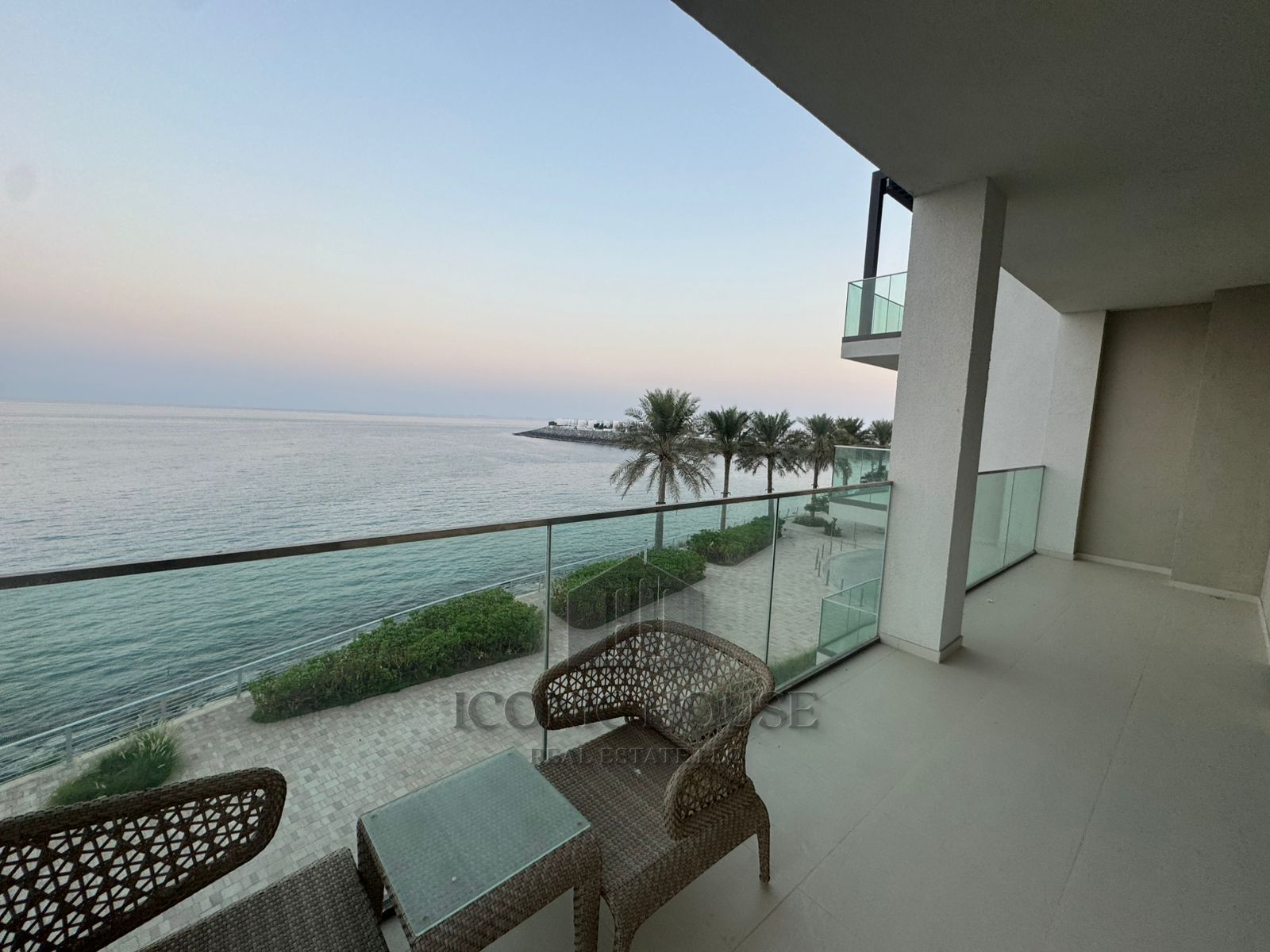 Beach View Villa Fully Furnished Vacant on Transfer