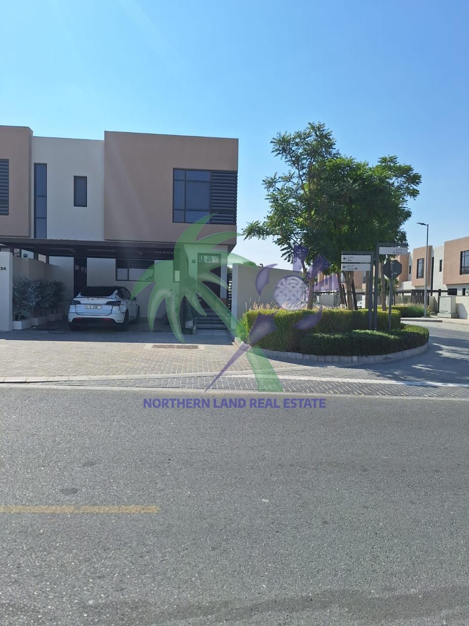 For sale Townhouse in Nasma Residence (Arada) - Sharjah - United Arab Emirates.