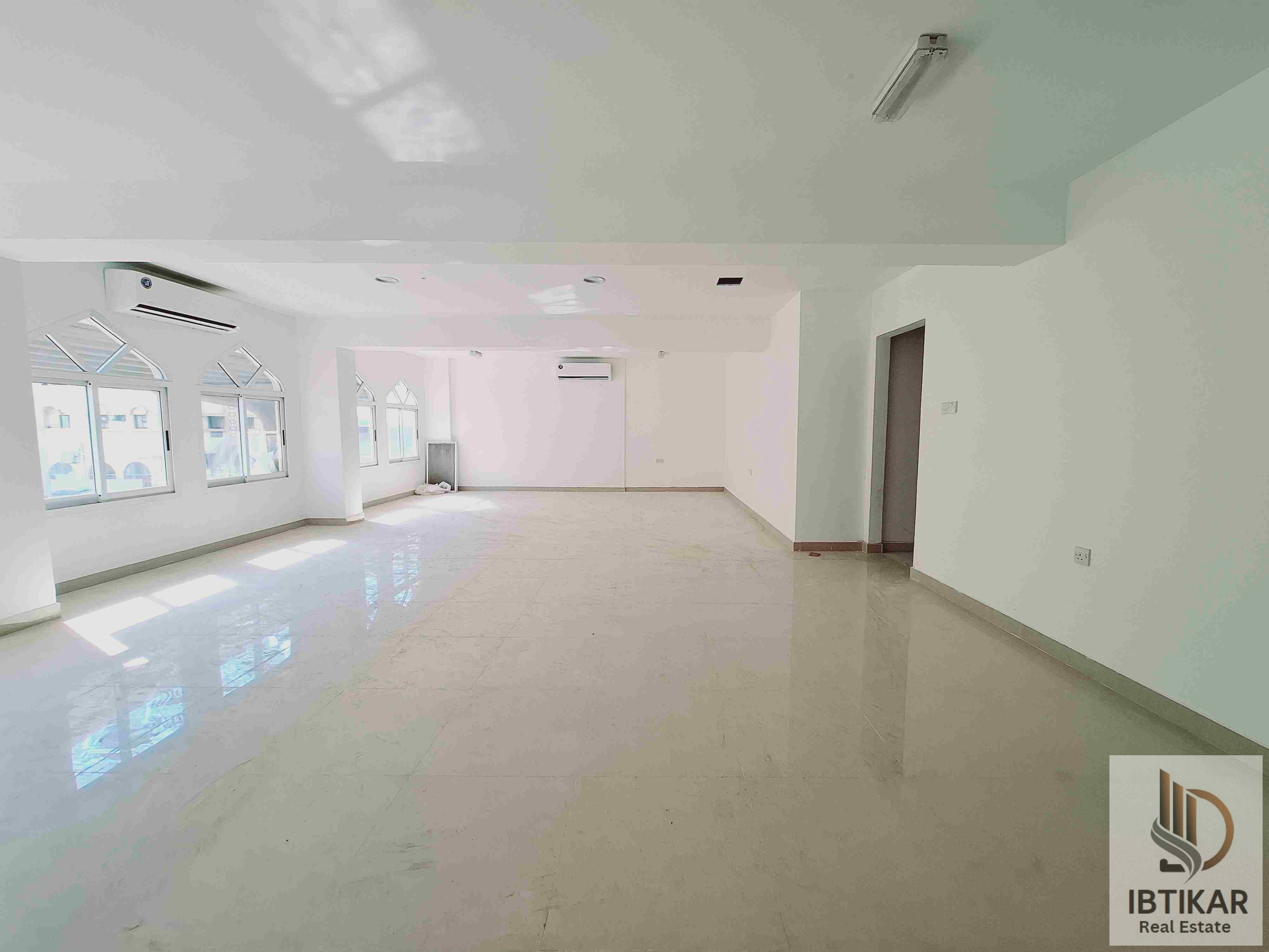 BRAND NEW OFFICE AVAILABLE //FULL FLOOR// //FITTED AC// IN BUDANIQ