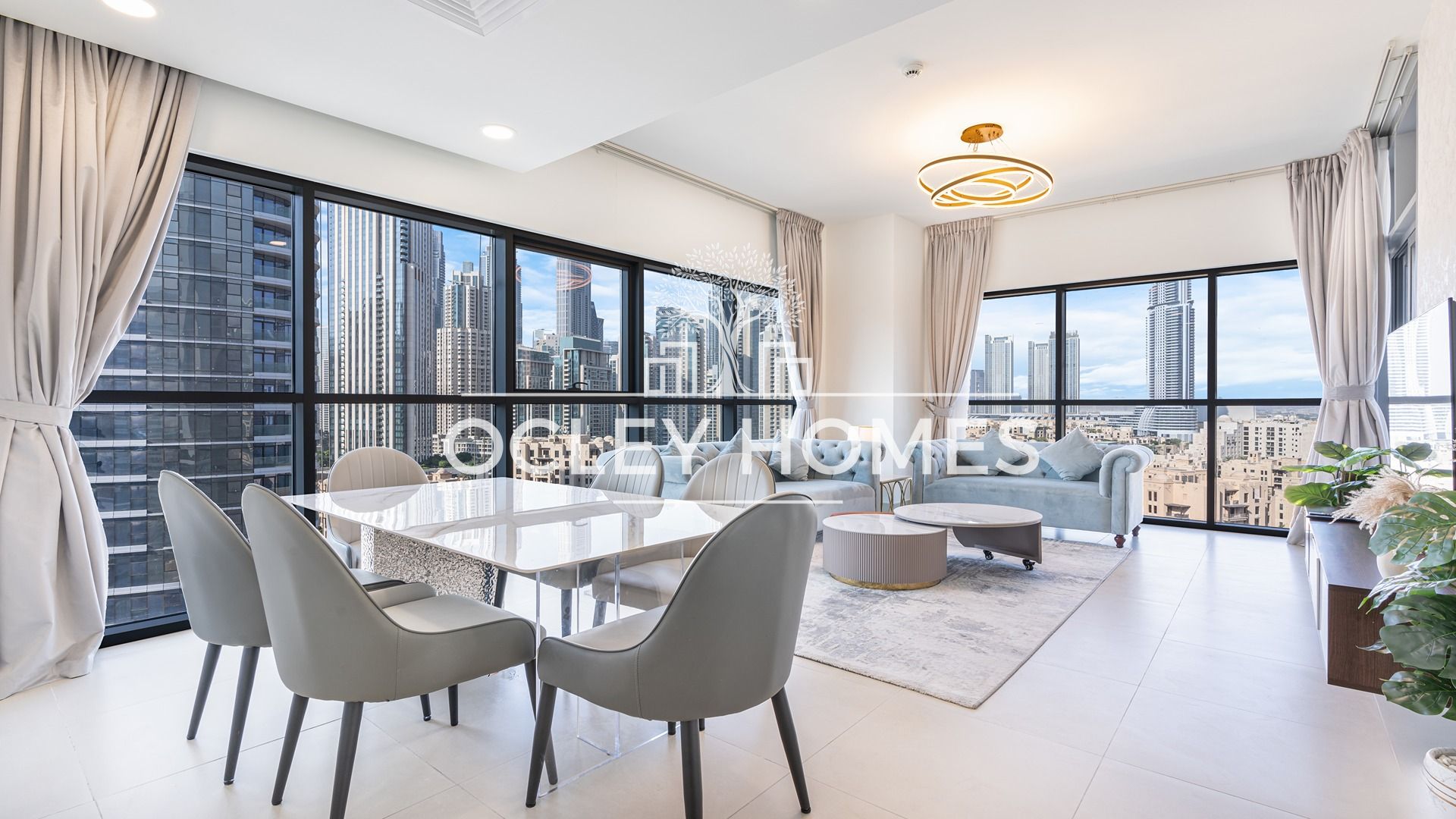 Overlooking Burj Khalifa | Modern | Monthly Stays