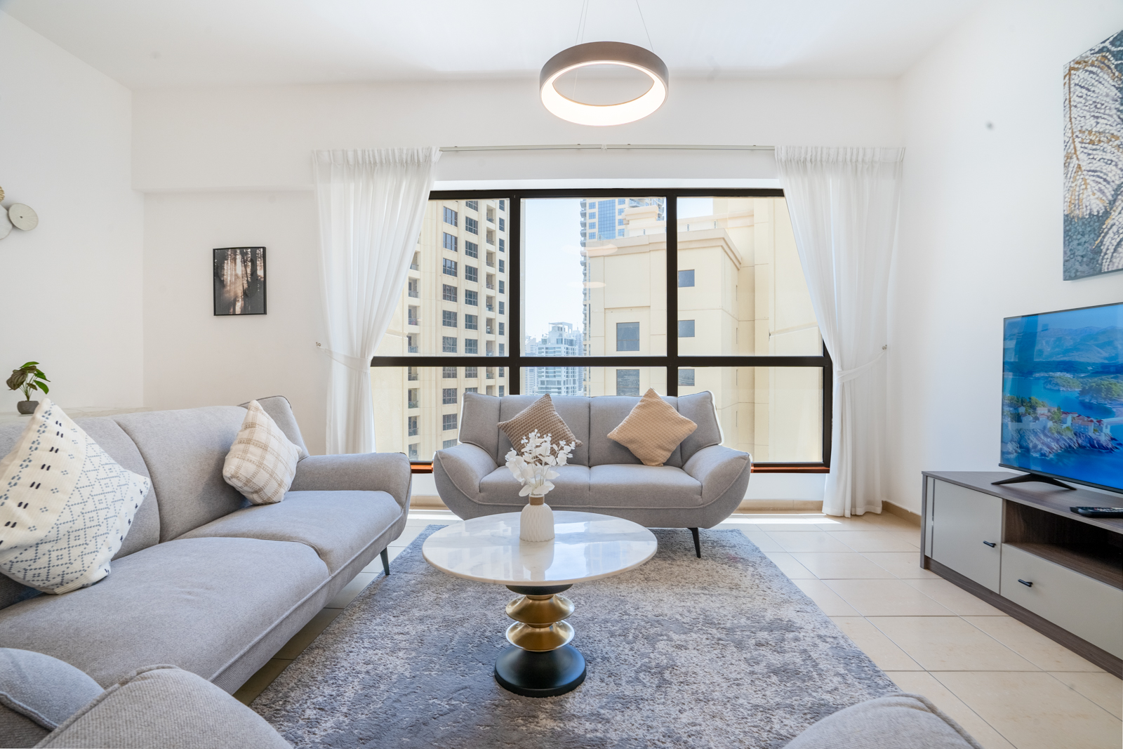 Spacious Apartment | JBR Walk | Easy access to Beach