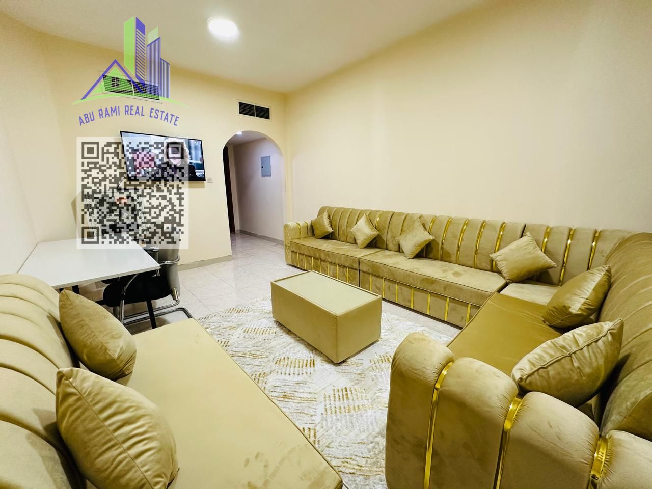 Available now: one rooms and a living room , best price