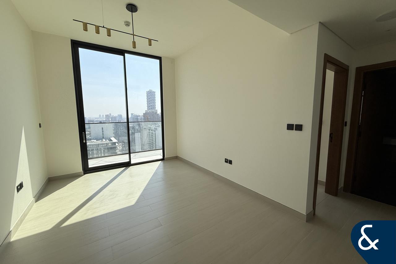 Modern 1 BHK | High Floor | Binghatti House