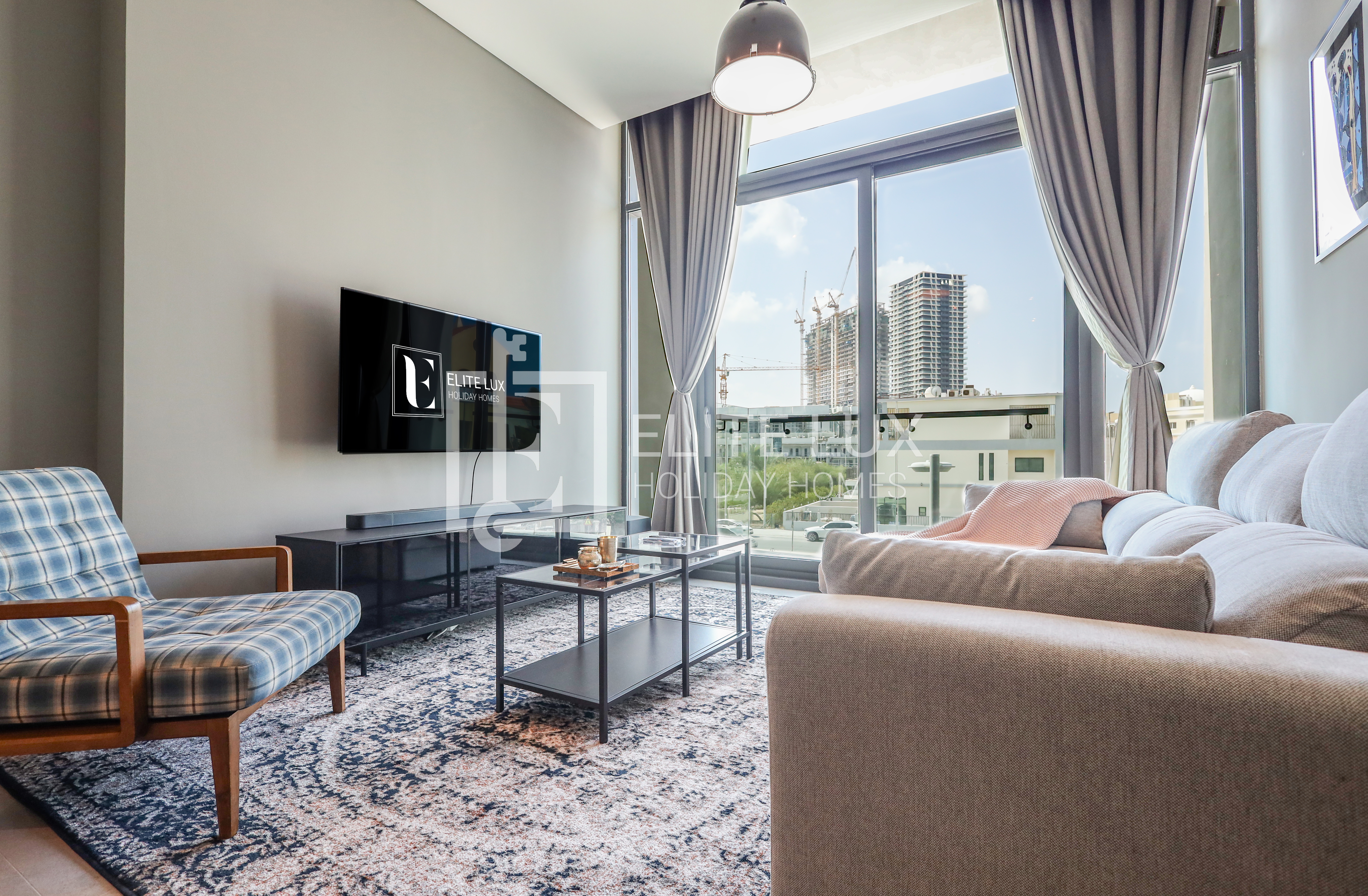 Luxurious 1BR Suite in Signature Livings, JVC - Dubai
