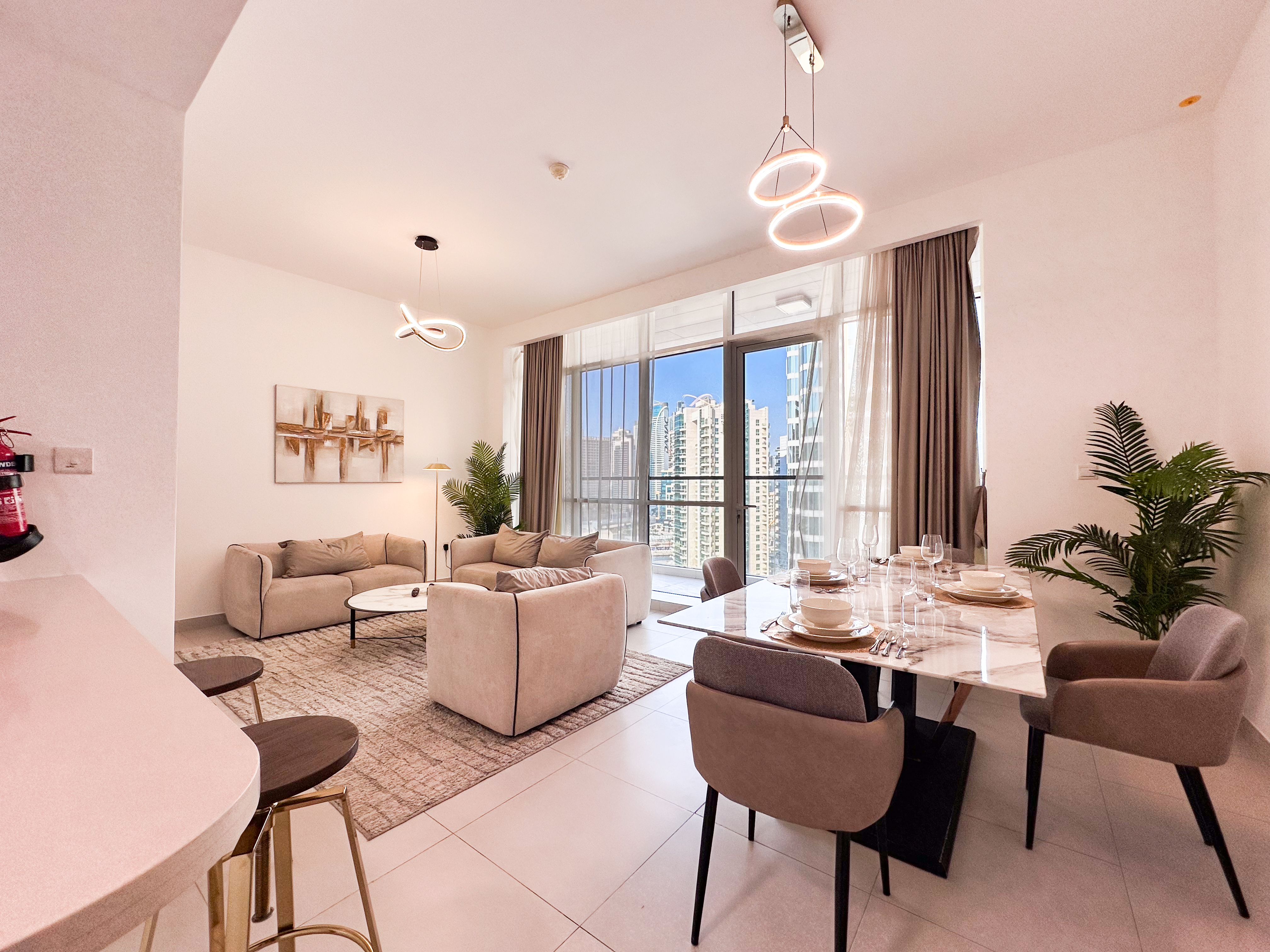 Luxurious 2BR in Vezul Residence, Business Bay