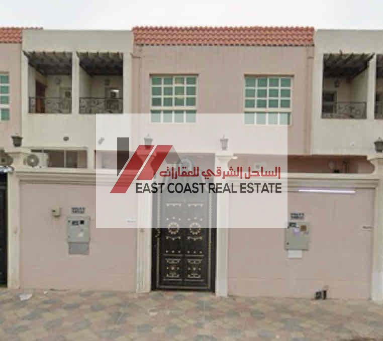 villa For rent in Fujairah