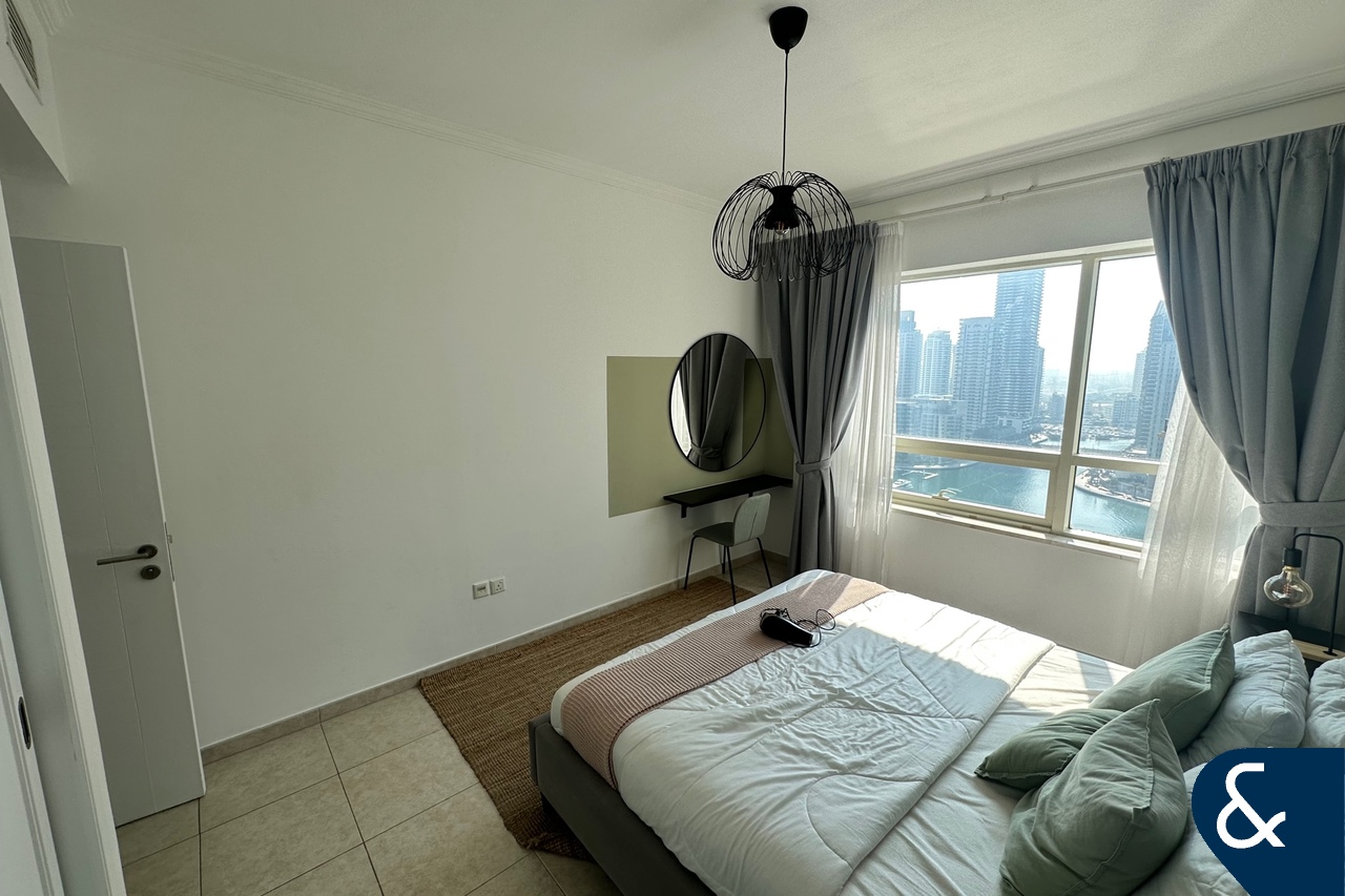 apartment card
