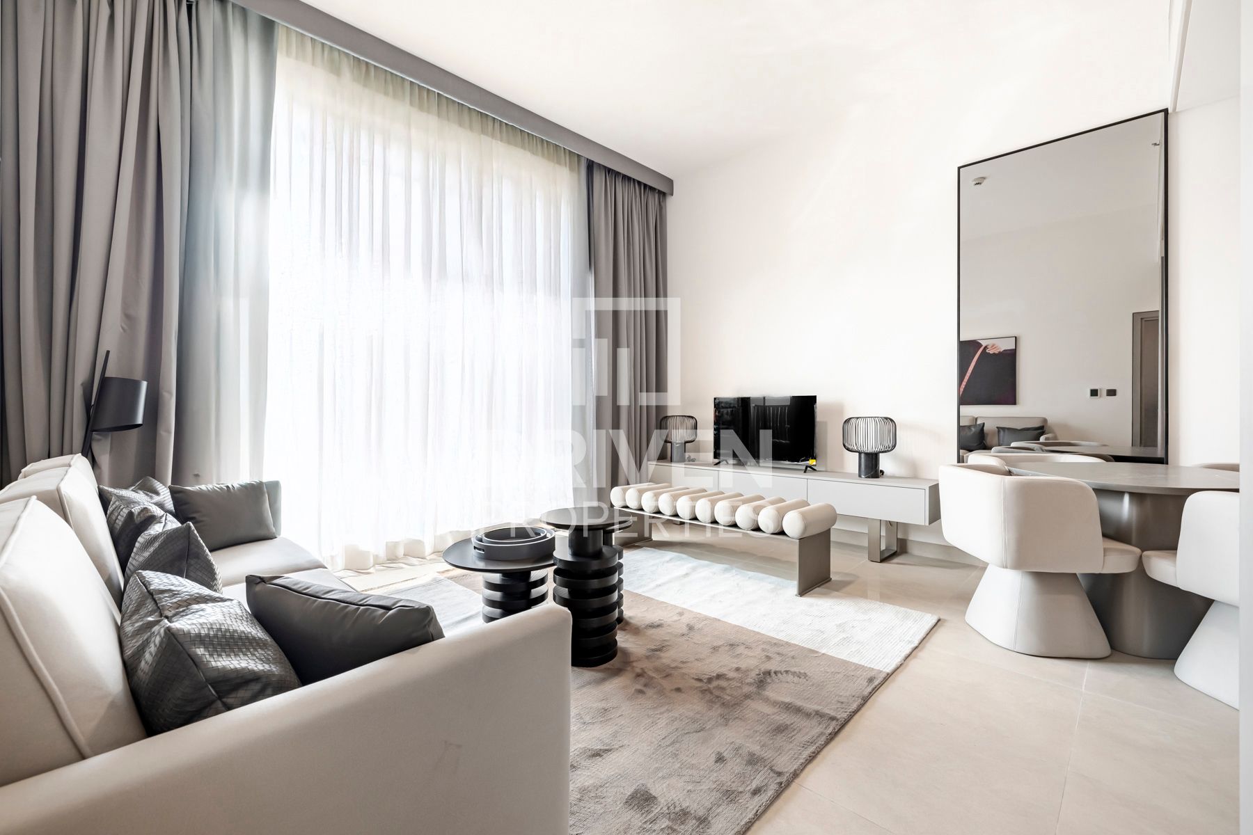 Brand New Unit | Furnished | Vibrant Location