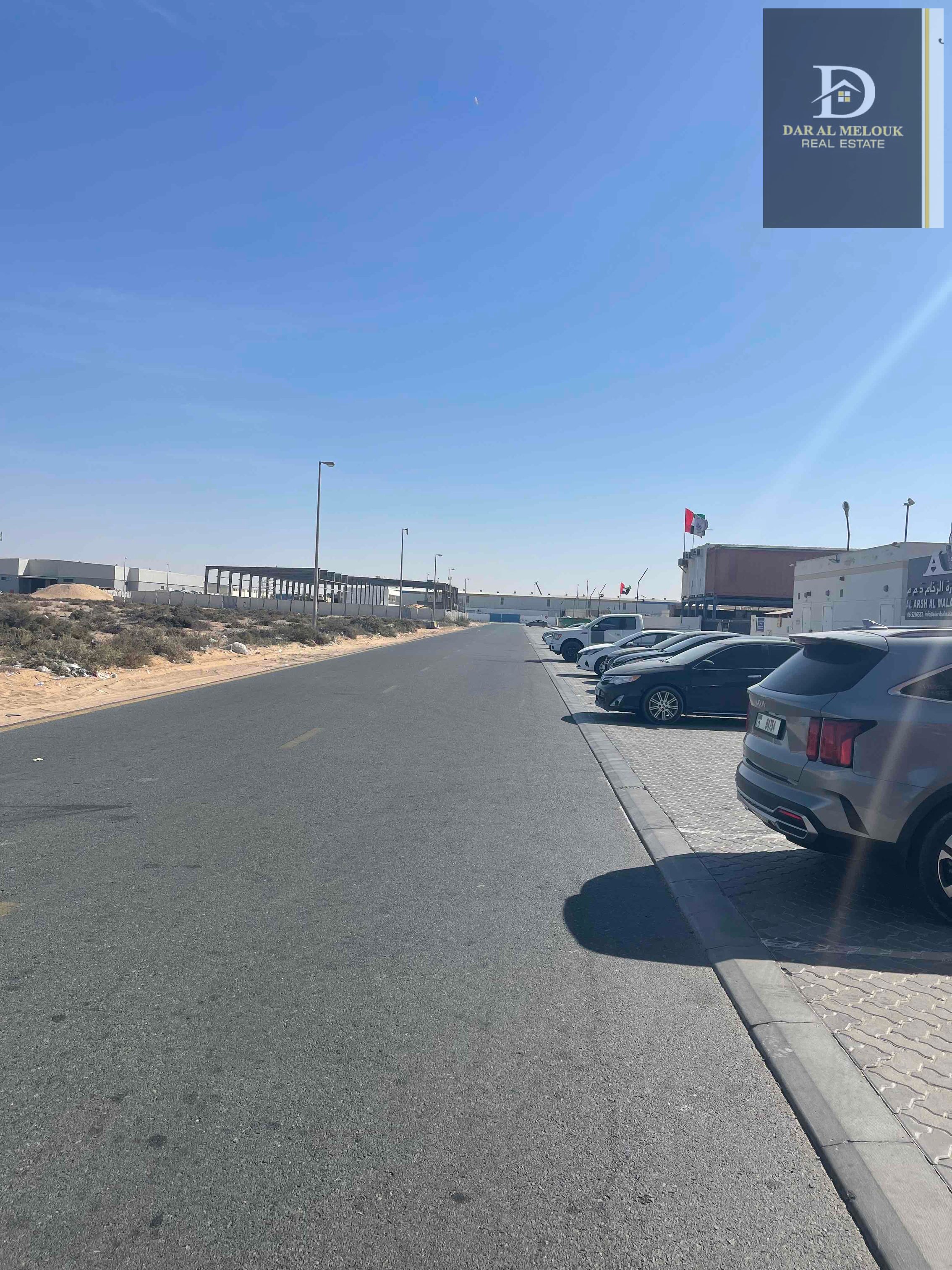 For sale in Sharjah, Al Sajaa area Industrial commercial industrial land Area 122,000 feet Permit Shebrat and warehouses FreeholdEmirates Transit