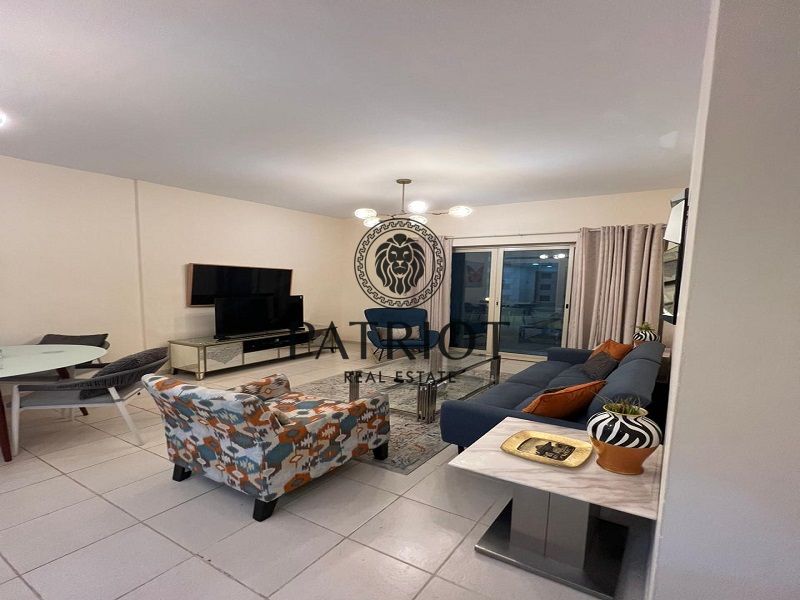 apartment card