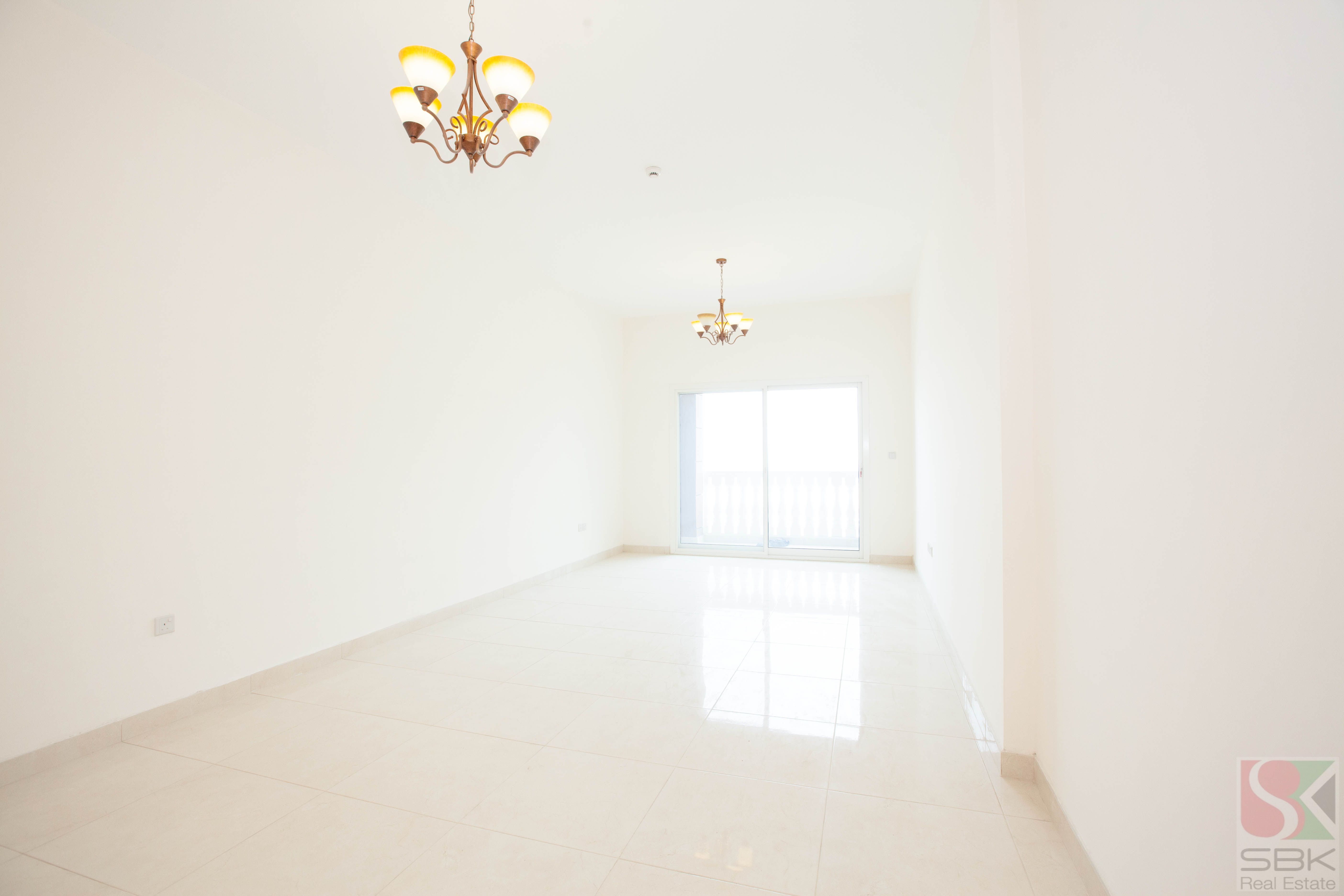 Unfurnished Office space available Al Jamal tower 1303sqft in Al Qusais-5
