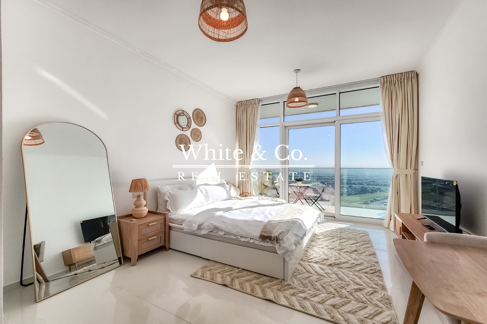 Bills Included | Golf View | 12 Cheques